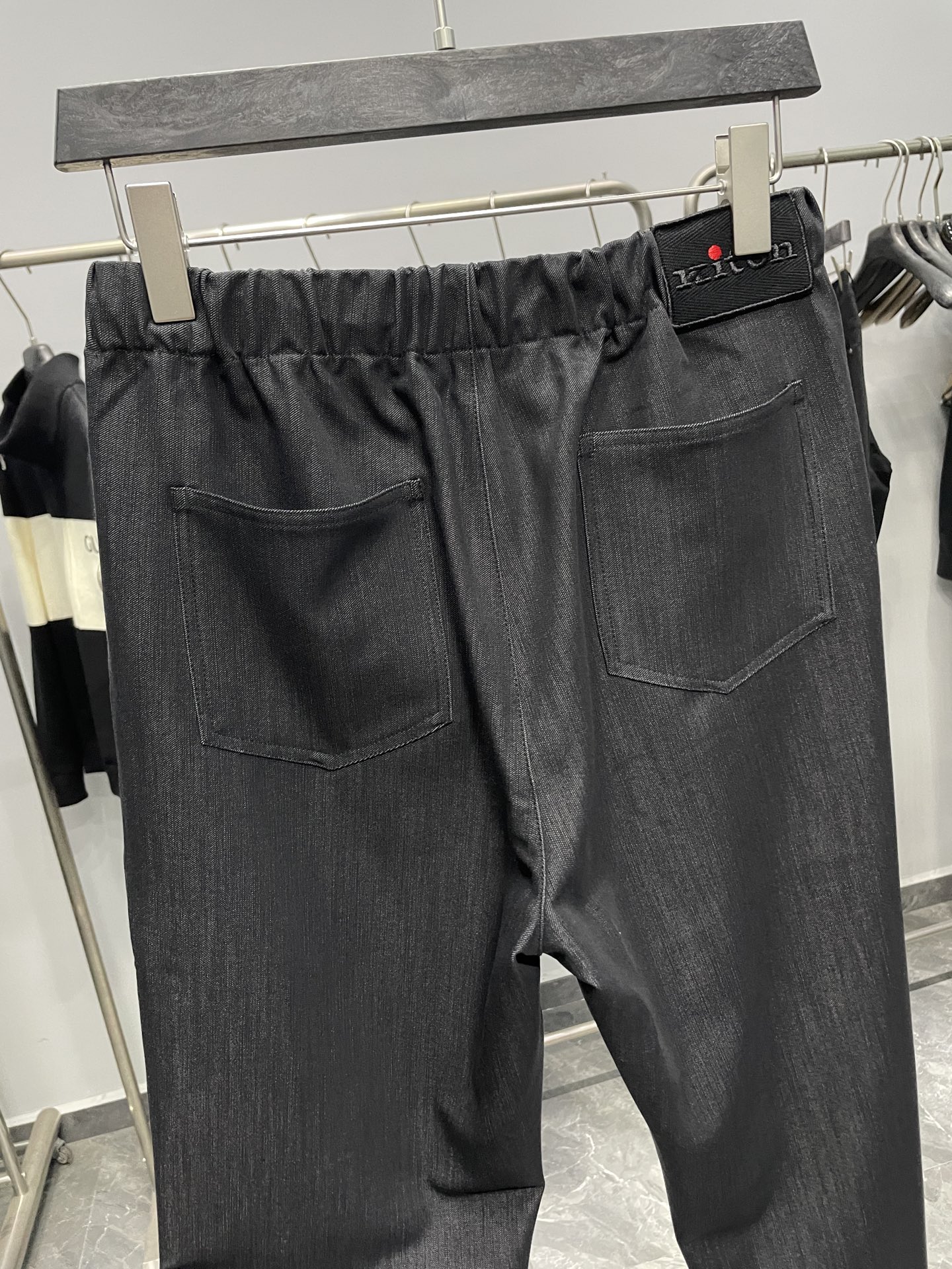 。黑色细节图～