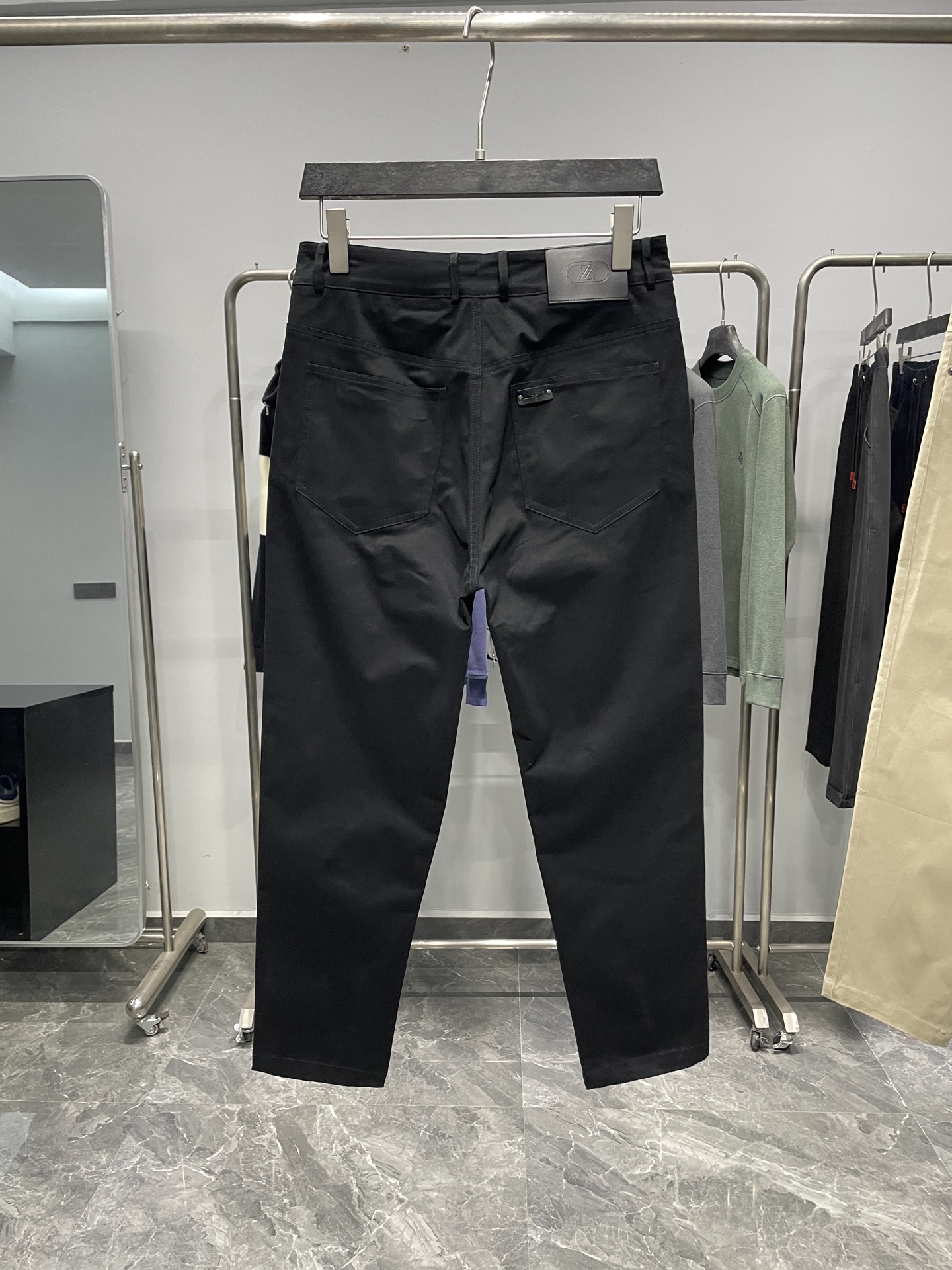 。黑色细节图～