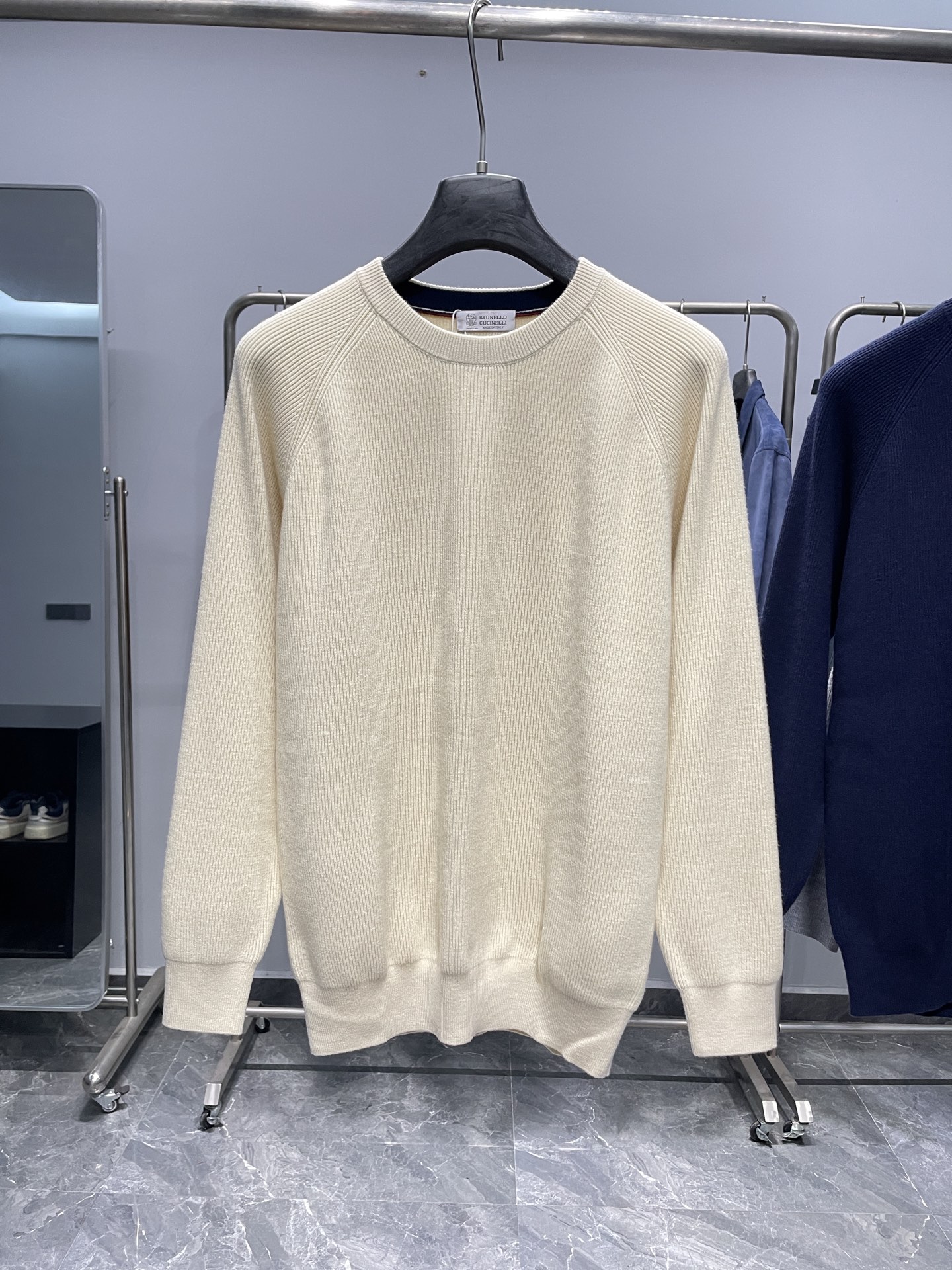 NO:530995,Apricot color details ~,alexander wang19860909杏色细节图～,,alexander wang,Men's clothing
