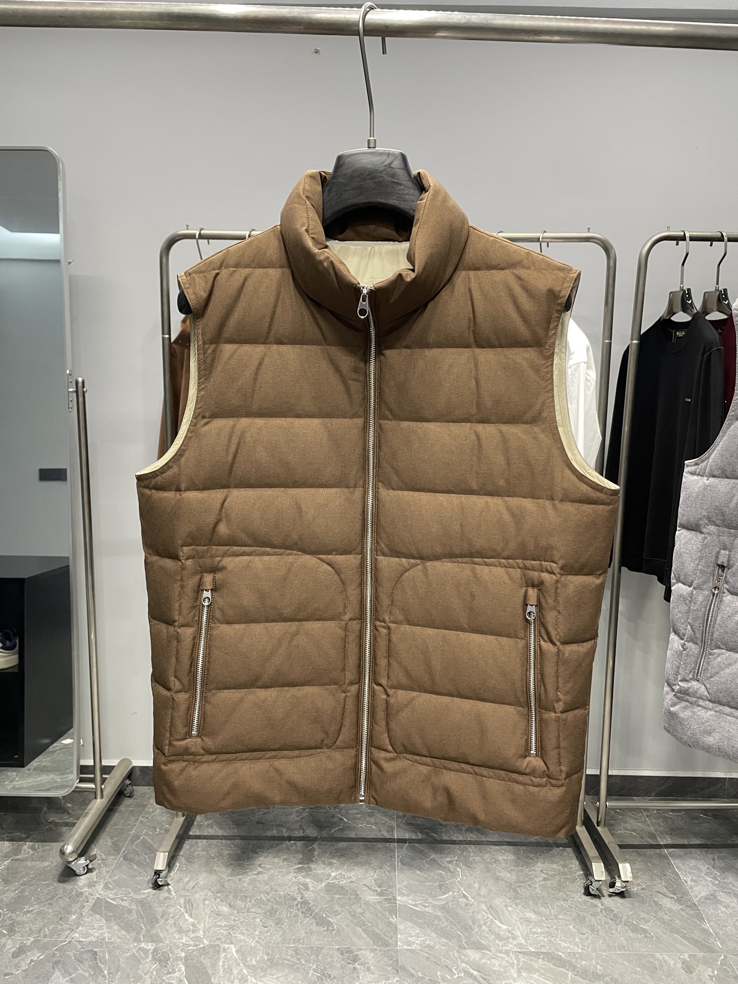 NO:537146,Down brown details ~, down jacket,alexander wang19860909羽绒 咖色细节图～,,down jacket,alexander wang,Men's clothing