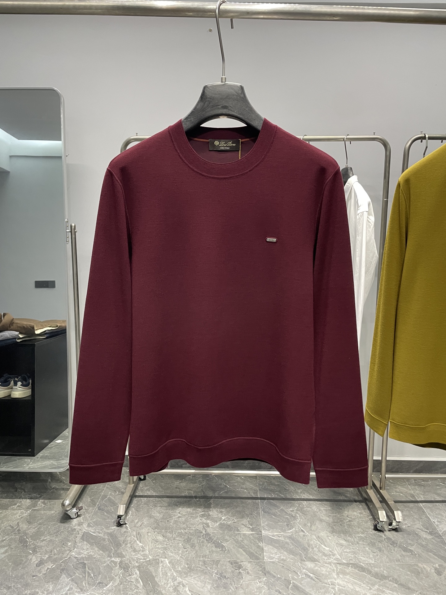 NO:531015,Burgundy details ~,alexander wang19860909酒红色细节图～,,alexander wang,Men's clothing