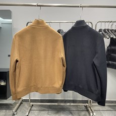 lP🆕FW秋冬新款男士商务休闲毛呢外套!面料与辅料皆为客供,定织定染而成,触感极为柔软细腻,细节精湛考究 lP🆕FW秋冬新款男士商务休闲毛呢外套!面料与辅料皆为客供,定织定染而成,触感极为柔软细腻,细节精湛考究
