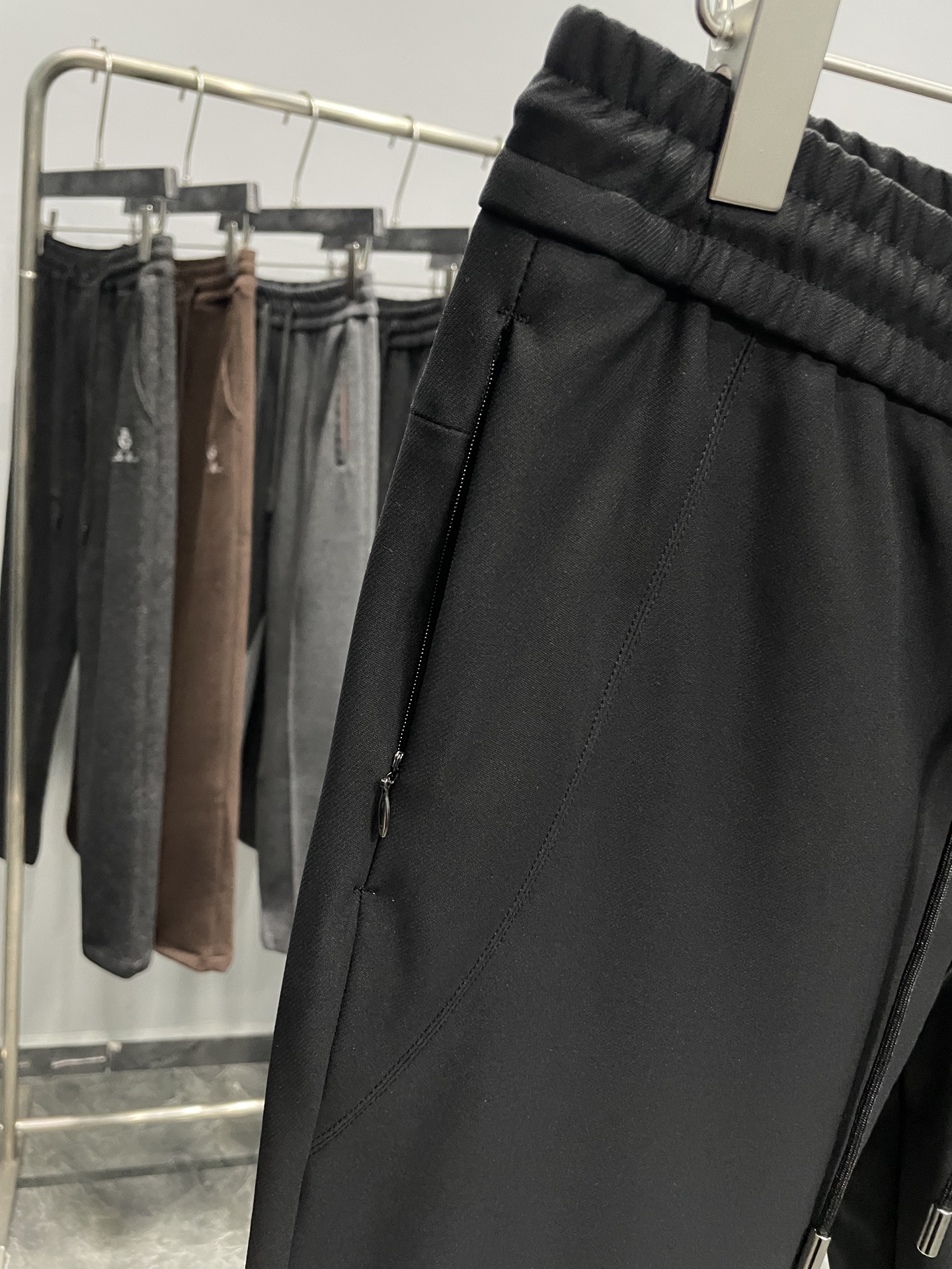 。黑色细节图～