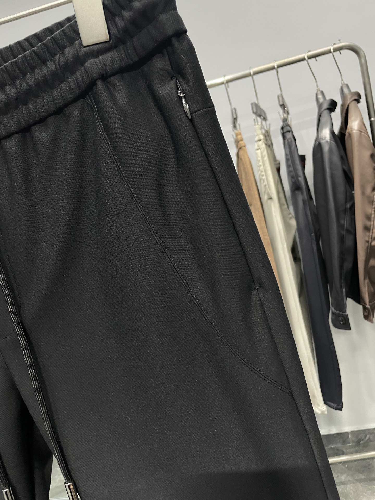 。黑色细节图～