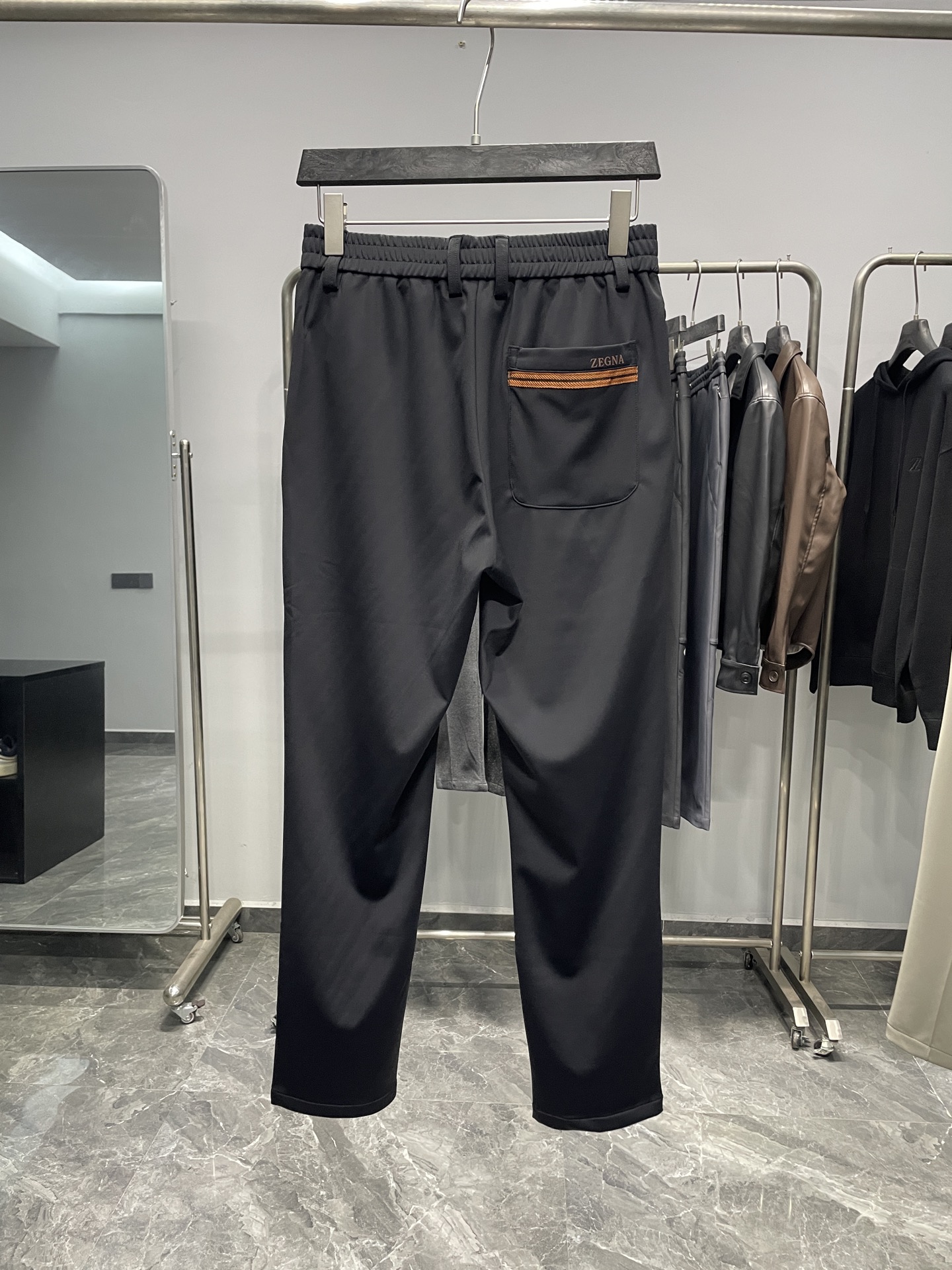 。黑色细节图～