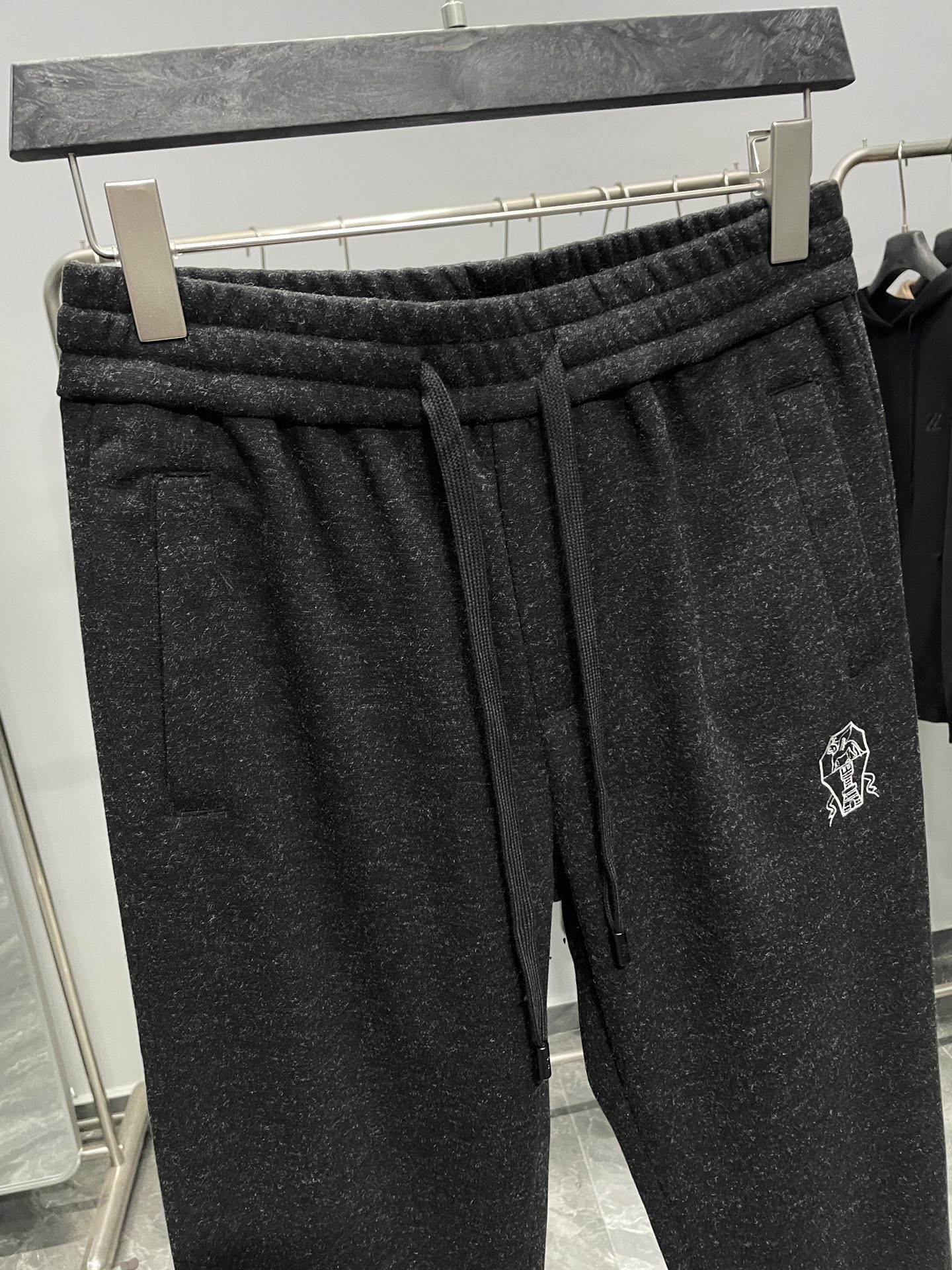 。黑色细节图～