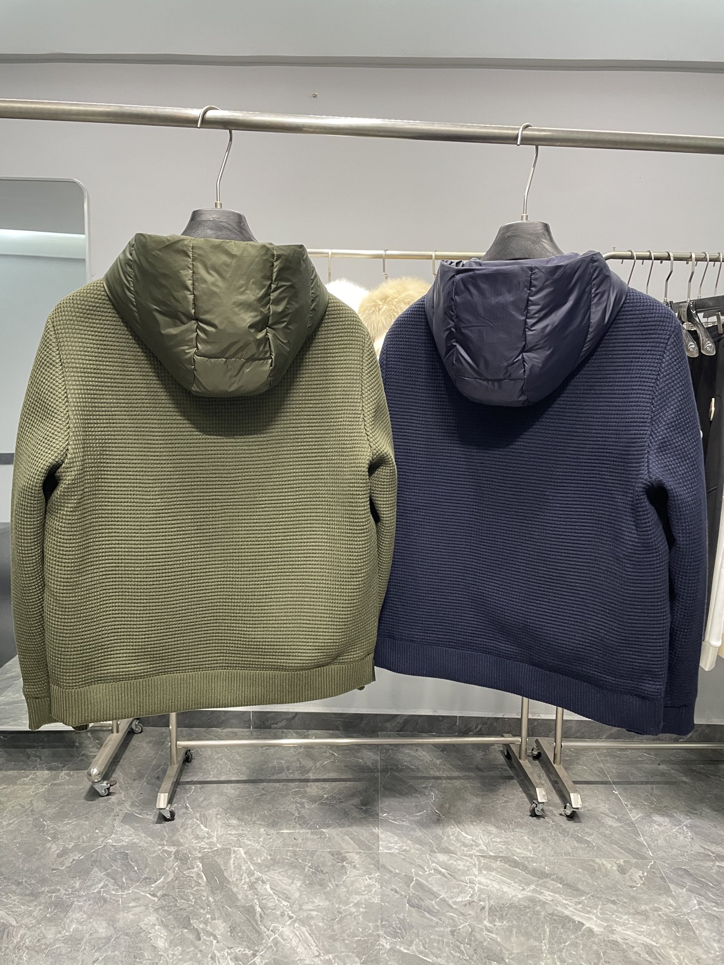 羽绒服 MON2025FW秋冬新款华夫格羊毛针织拼接羽绒夹克，男士时尚拉链连帽羽绒服外套！一款既保暖又时