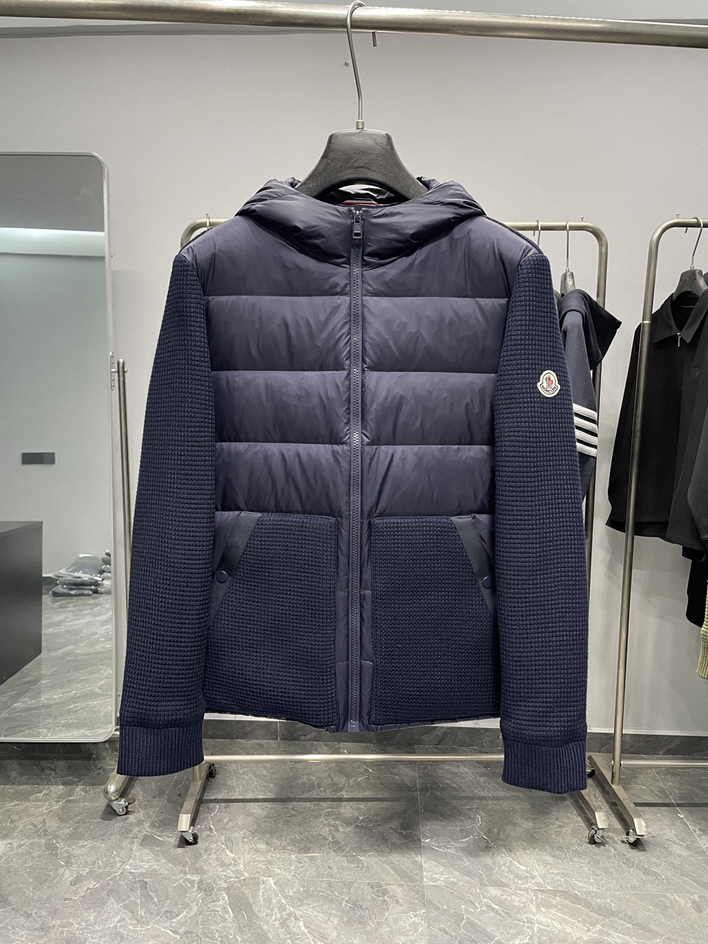 羽绒服 蓝色细节图～