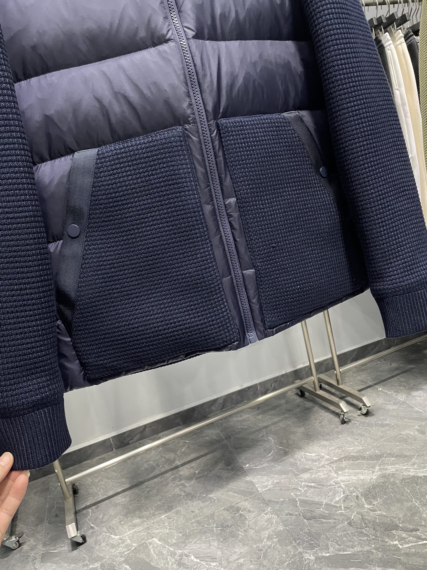 羽绒服 蓝色细节图～