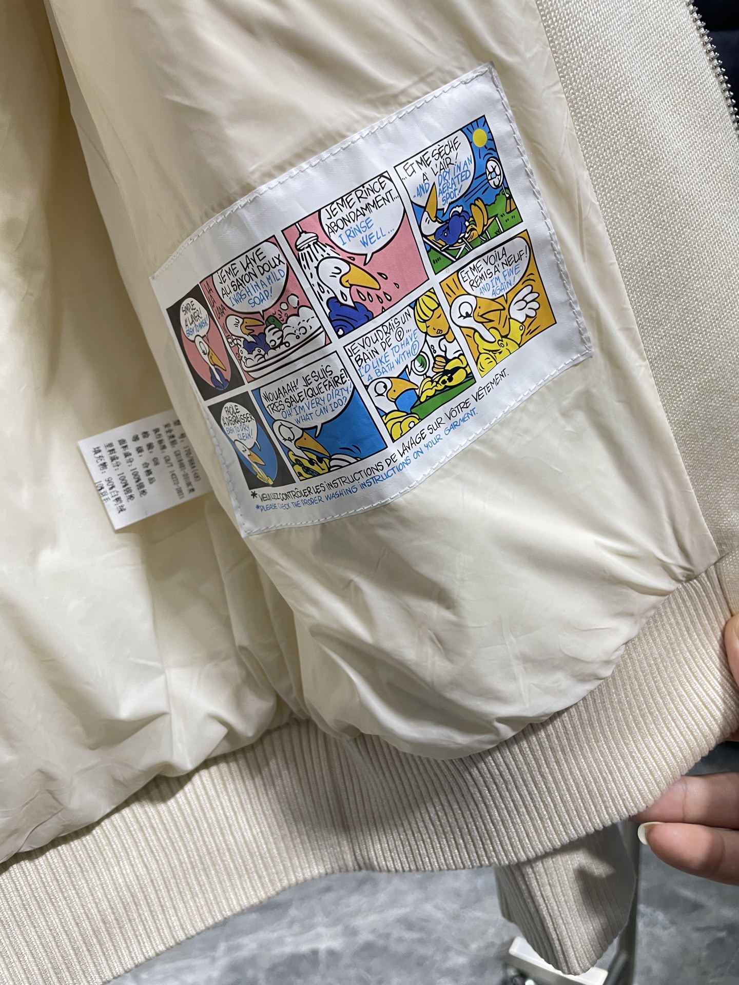 羽绒服 白色细节图～