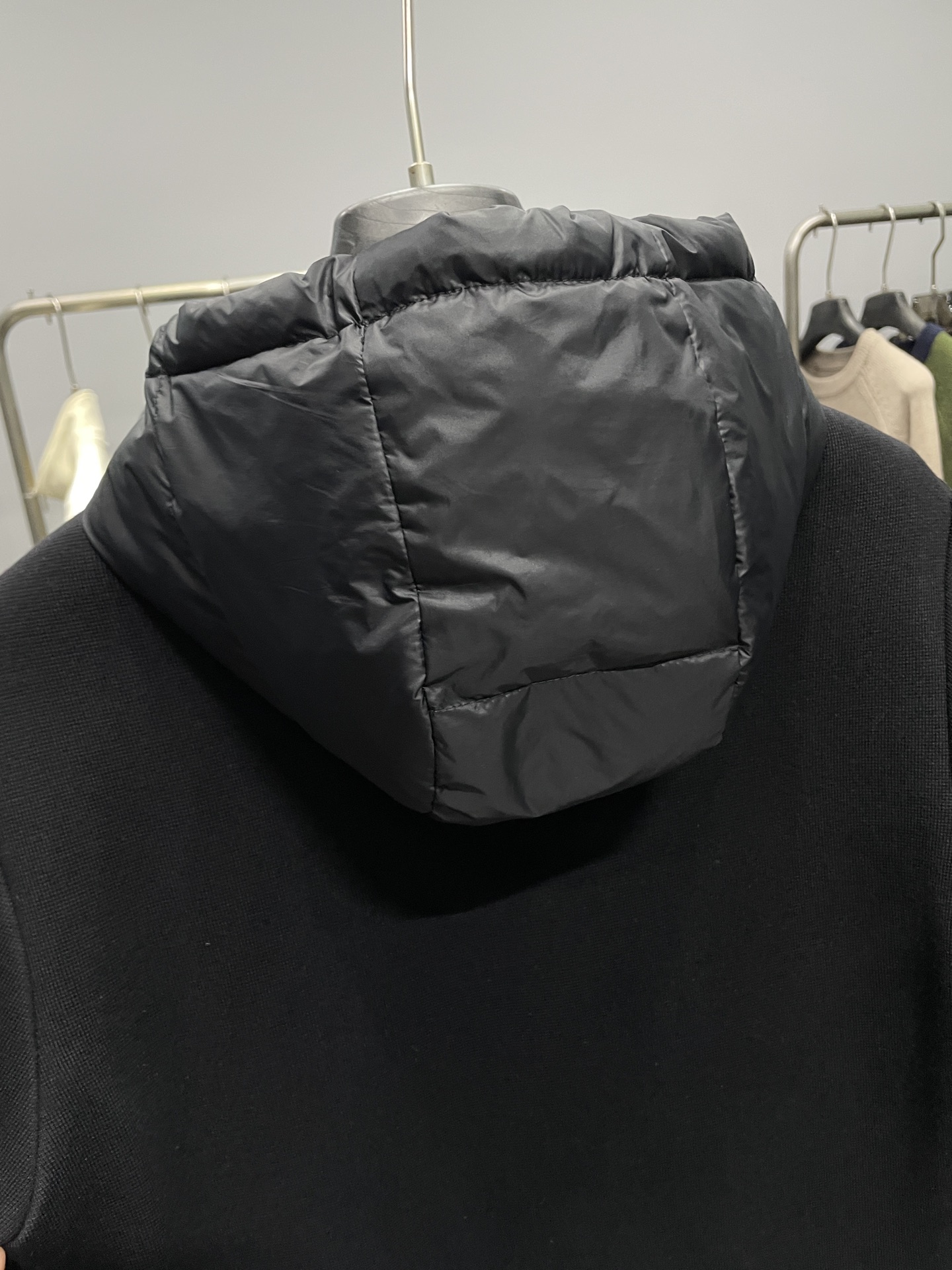 羽绒服 黑色细节图～