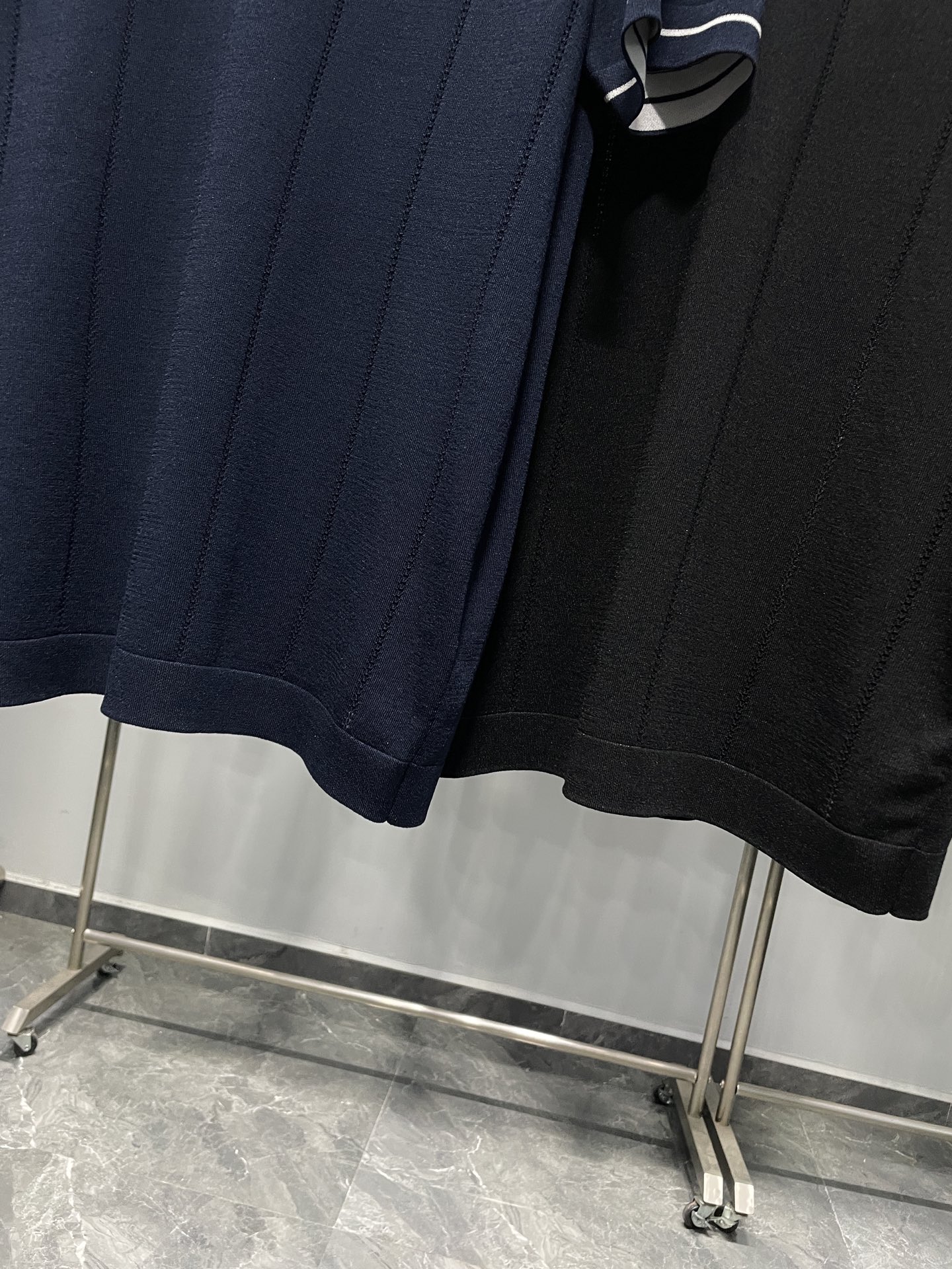 ～BC26SS春夏新款商务休闲针织面料男士短袖Polo衫，低调质感与现代科技面料的精妙融合。它采用60%