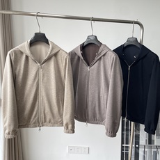 Loro Piana SS秋季新款双面连帽休闲夹克 轻奢通勤男士外套 来自意大利高端奢品Loro Piana的双面穿连帽 Loro Piana SS秋季新款双面连帽休闲夹克 轻奢通勤男士外套 来自意大利高端奢品Loro Piana的双面穿连帽