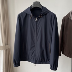 Loro Piana SS秋季新款双面连帽休闲夹克 轻奢通勤男士外套 来自意大利高端奢品Loro Piana的双面穿连帽 Loro Piana SS秋季新款双面连帽休闲夹克 轻奢通勤男士外套 来自意大利高端奢品Loro Piana的双面穿连帽