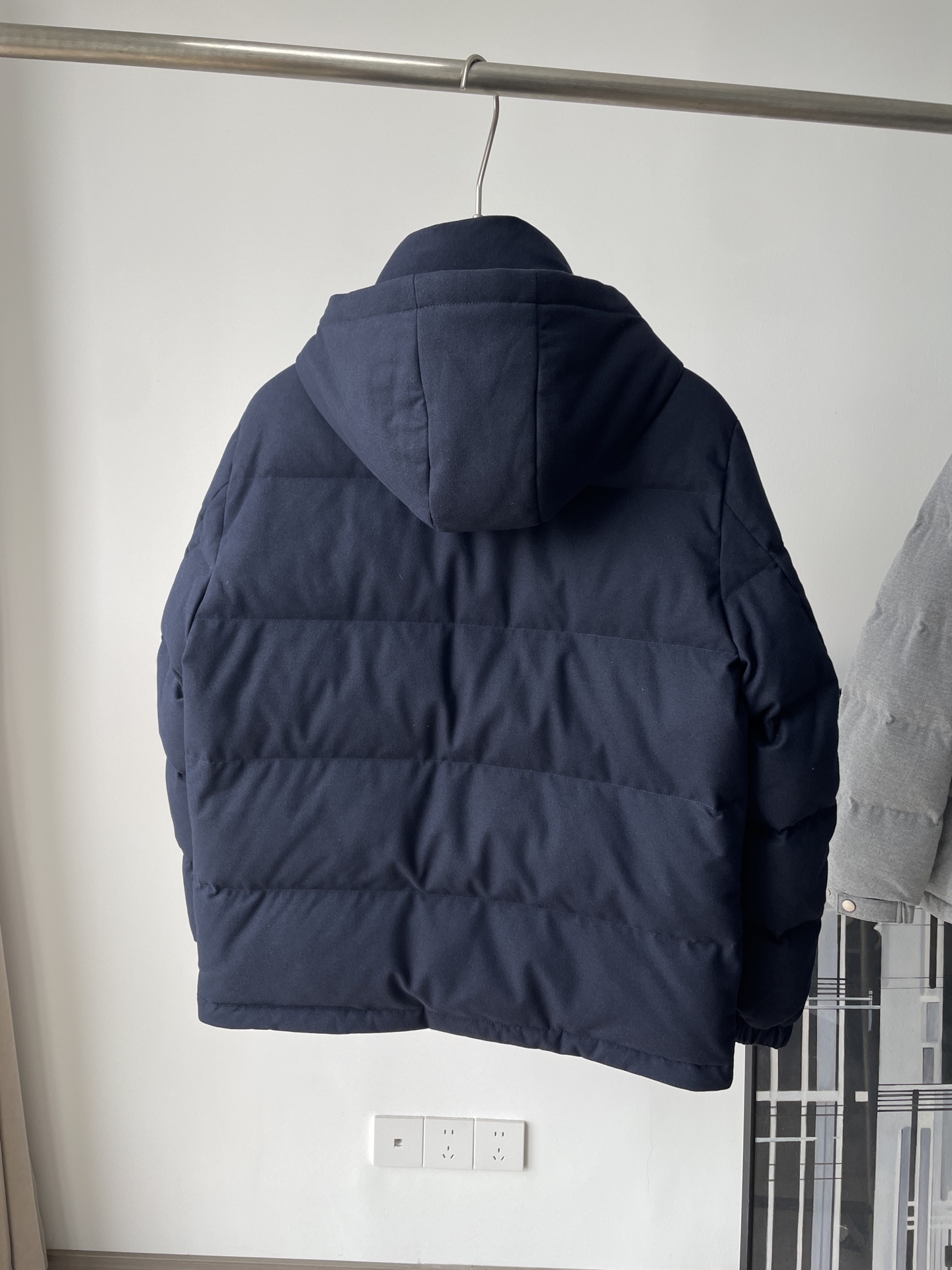 羽绒服  藏青色细节图～