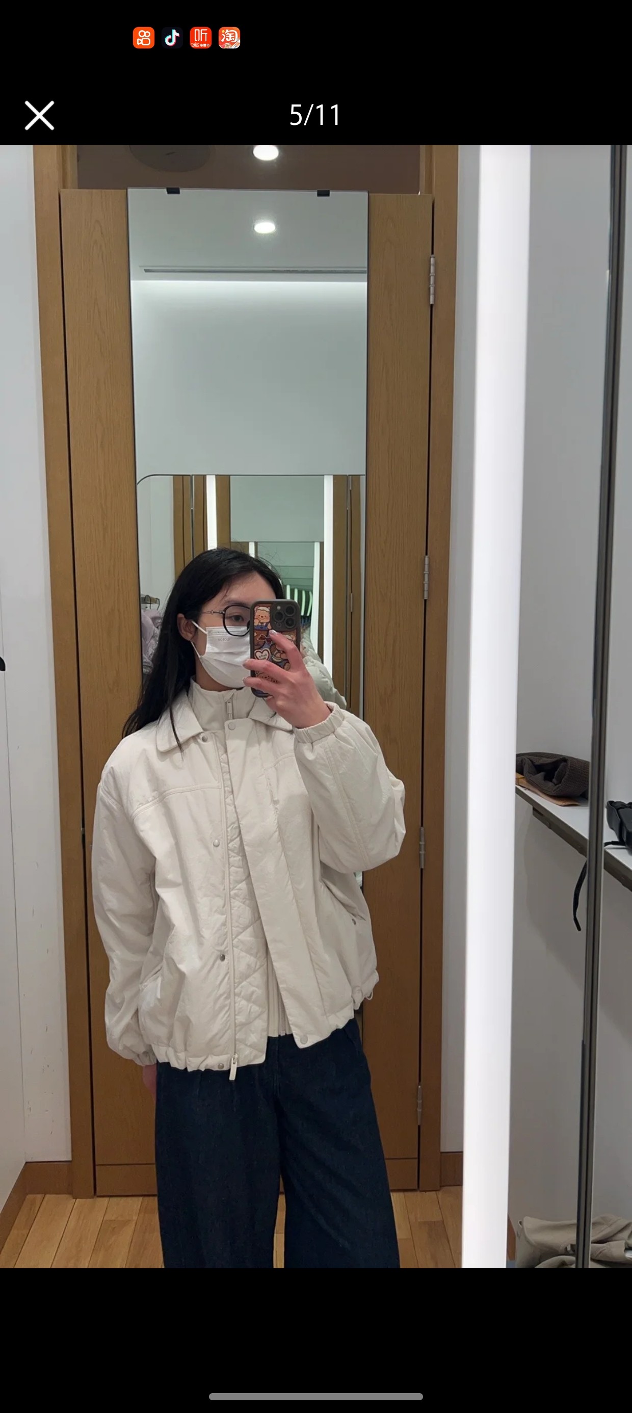 P185
lululemon Insulated Oversized 女士宽松翻领夹克
雨天的咖啡聚会或周末的度假旅行,随时准备就绪;这款带夹层外套采用功能型面料,轻盈保暖,伴你轻松应对天气变化
这款衣服是轻盈的 Glyde 面料,带有双向 PrimaLoft®夹层设计,摒弃臃肿笨重的感觉藏肉不显胖,轻松保暖舒适,遇湿仍保暖,非常好打理,,下摆抽绳设计,方便调节松紧宽松剪裁,长度及上臀
尺码:2/S 4/M 6/L 8/XL
颜色:黑色 骨白色
颜色:米白色 黑色
尺码:S~XL【4~10】
S/4 肩宽55 胸围125 衣长63【85-110斤】
M/6肩宽56 胸围130 衣长65【110-125斤】
L/8 肩宽57 胸围135 衣长67【120-145斤】
XL/10肩宽58 胸围140 衣长69【145-160斤】