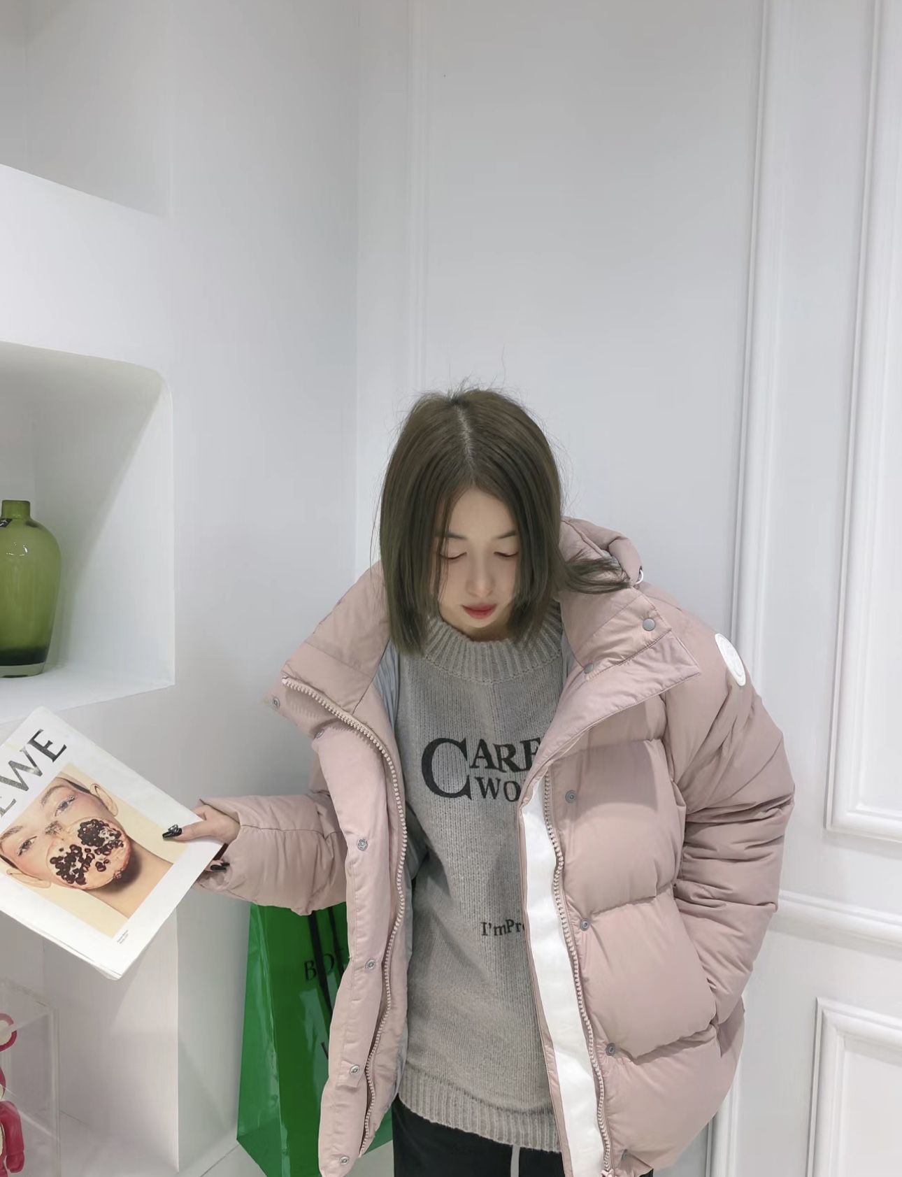 Guangzhou high-grade Canada Goose Macaron Parka. 80% duck down, lightweight, warm. Cordura fabric, durable. Detachable hood, YKK zippers. Colors: White, Blue, Pink, Gray.-Big cat
