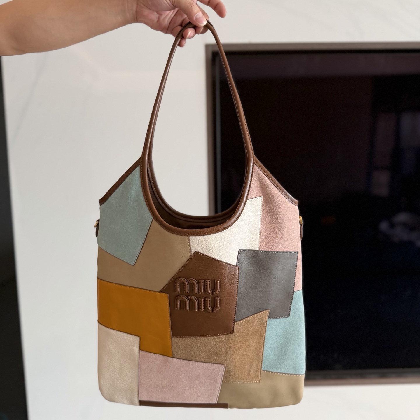 P730 chip exclusivo MiuMi* bolso hobo de la colección de pasarela, nuevos colores, bolso tote de axila, edición limitad…