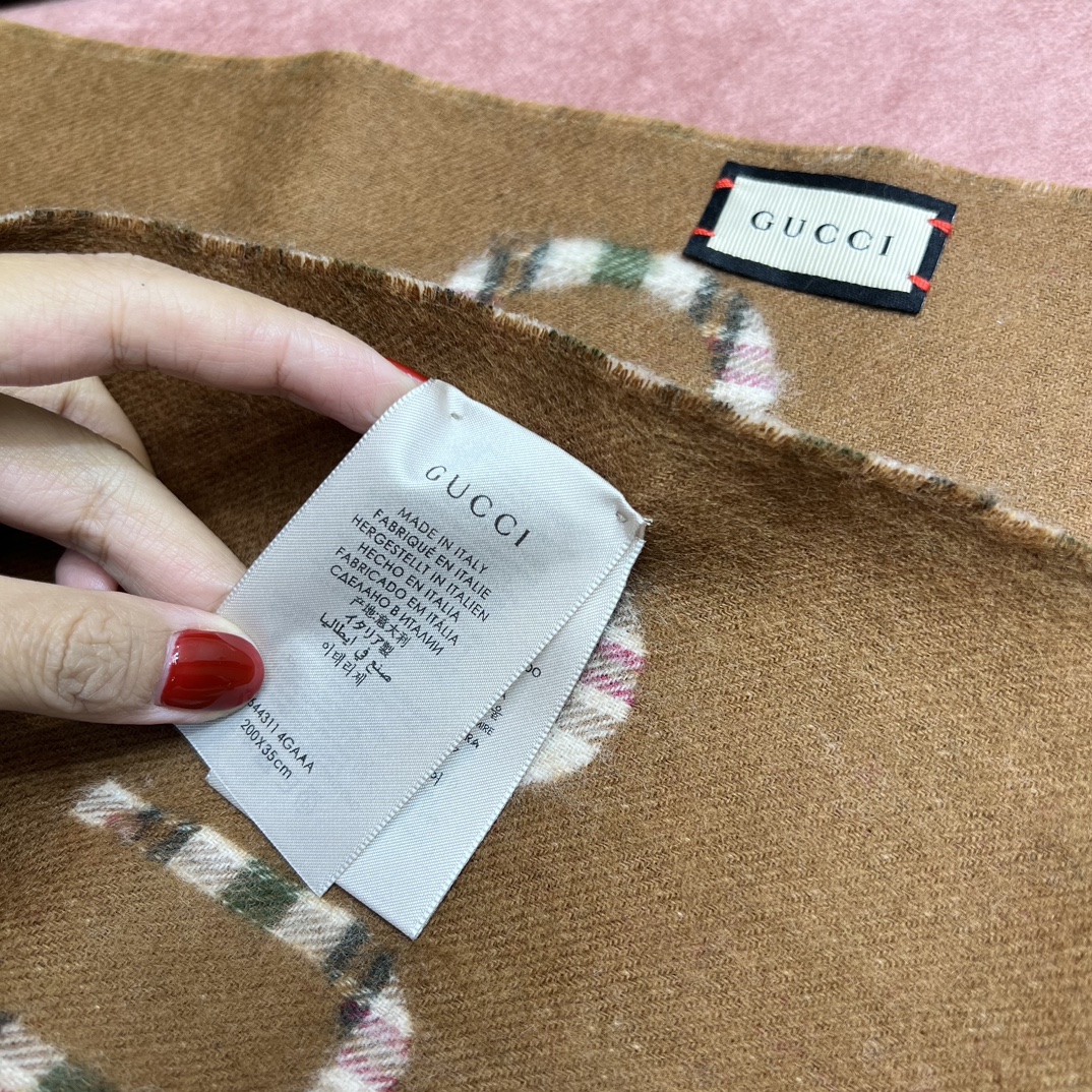 Gucci Wool-Cashmere Plaid Scarf with Logo, 35cm x 200cm - Brown/Green 5 i1703228487 3072 0