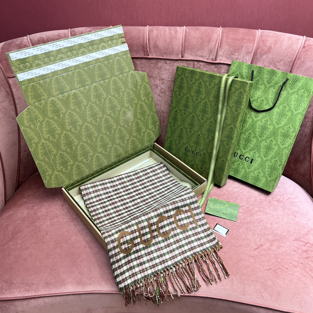 Gucci Wool-Cashmere Plaid Scarf with Logo, 35cm x 200cm - Brown/Green 2 i1703228487 3296 0