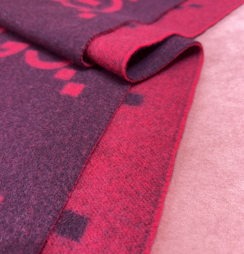 Gucci Wool Blend Scarf, GG Logo, 45 x 200 cm, Unisex, Everyday Use, Stylish 8 i1728896932 5244 0