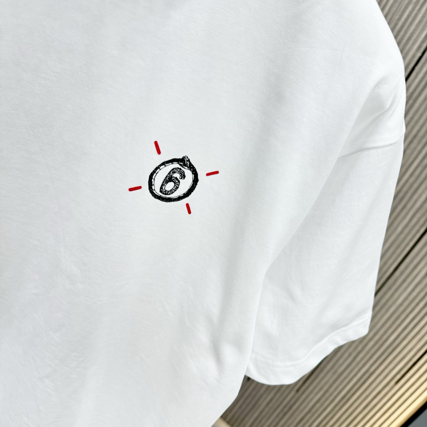 New Db MM6 Magella 25FW Cotton T-shirts in Black and White, Dry Clean Only - 图片 7