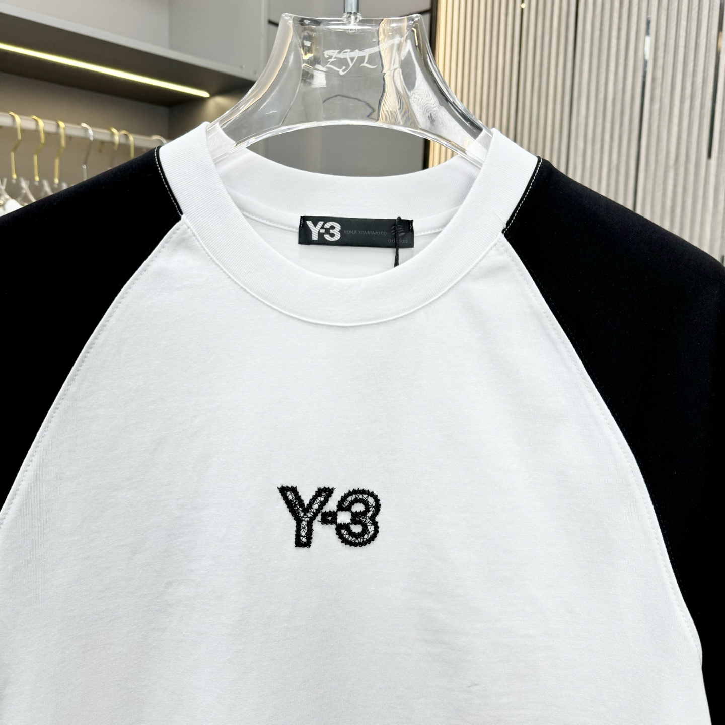 “Y-3 Yamamoto Designer Brand: 228 FW Cotton T-shirts Cleaning and Sizing Guide” - 图片 7