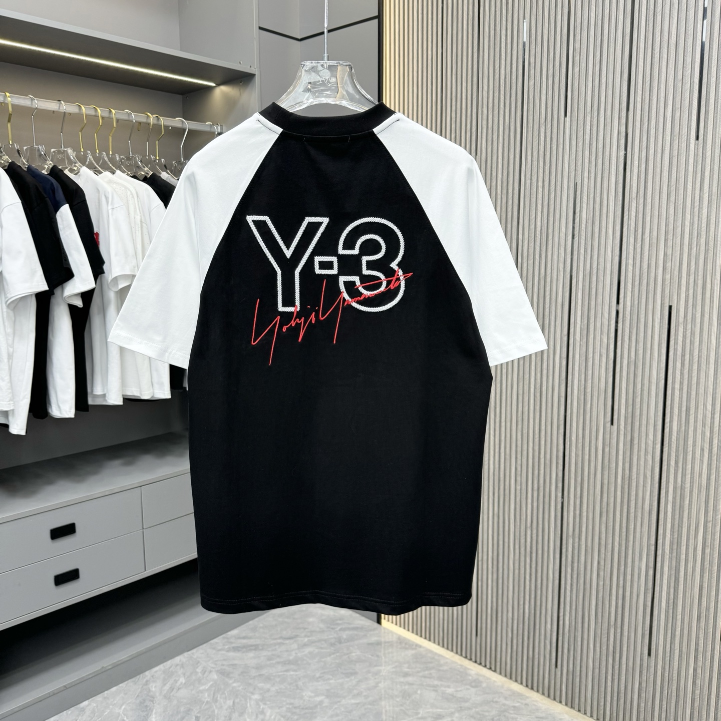 Y-3 Yamamoto Designer Brand: 228 FW New T-Shirts in Premium Cotton