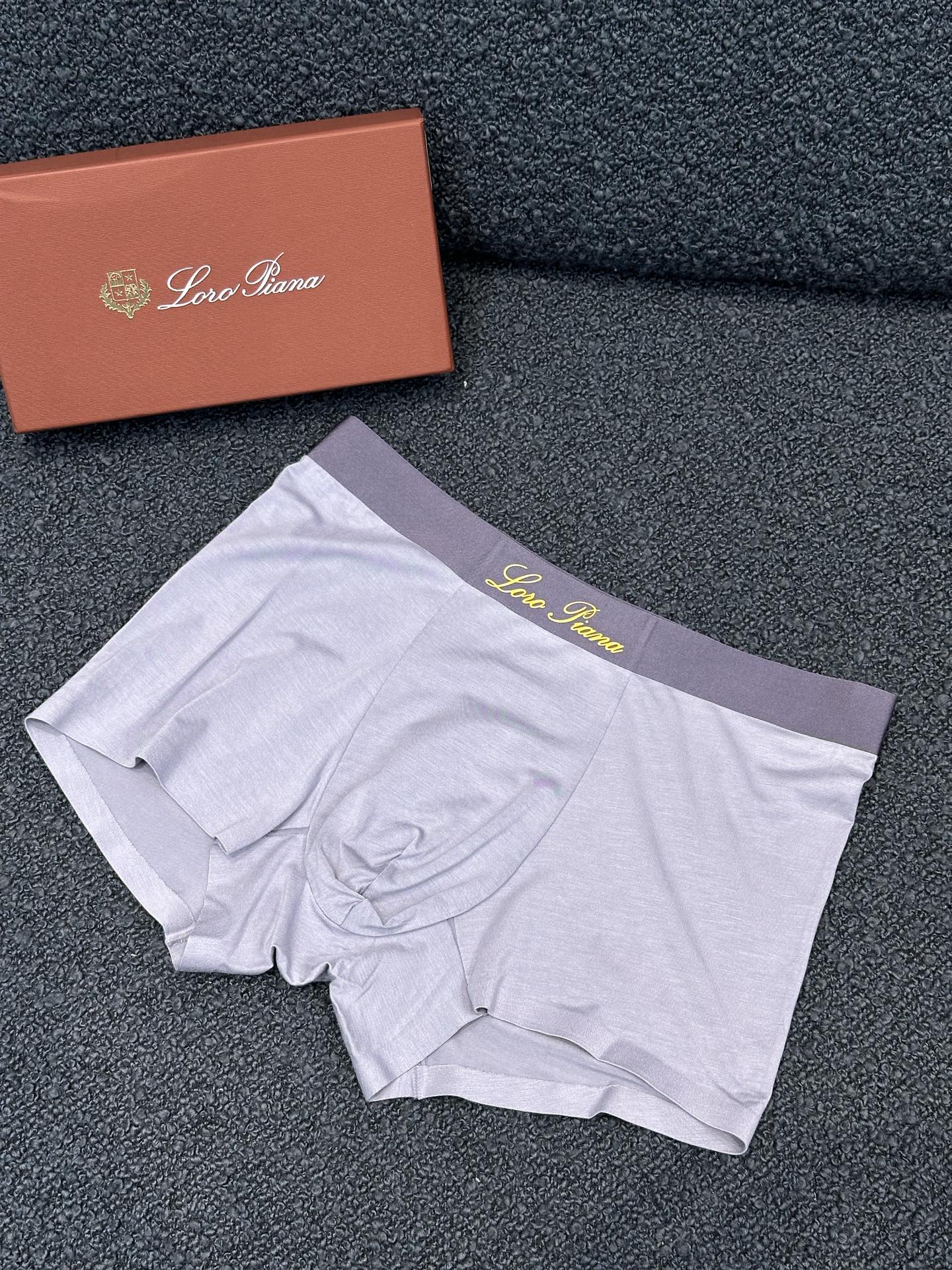 诺悠翩雅 Loro Piana 奢华高定外套服装 #iodg 9