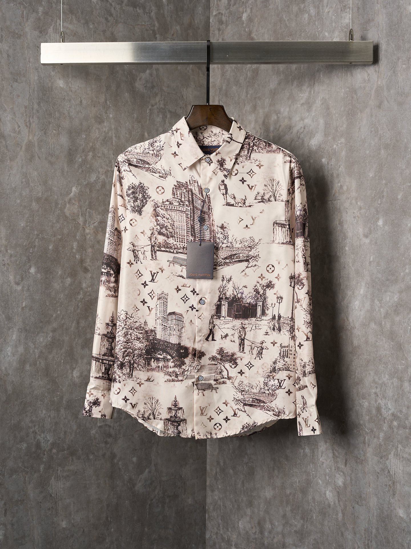 P200 [subasta real] LV / Louis Vuitton camisa de manga larga de seda de morera con estampado de paisajes urbanos [listo…
