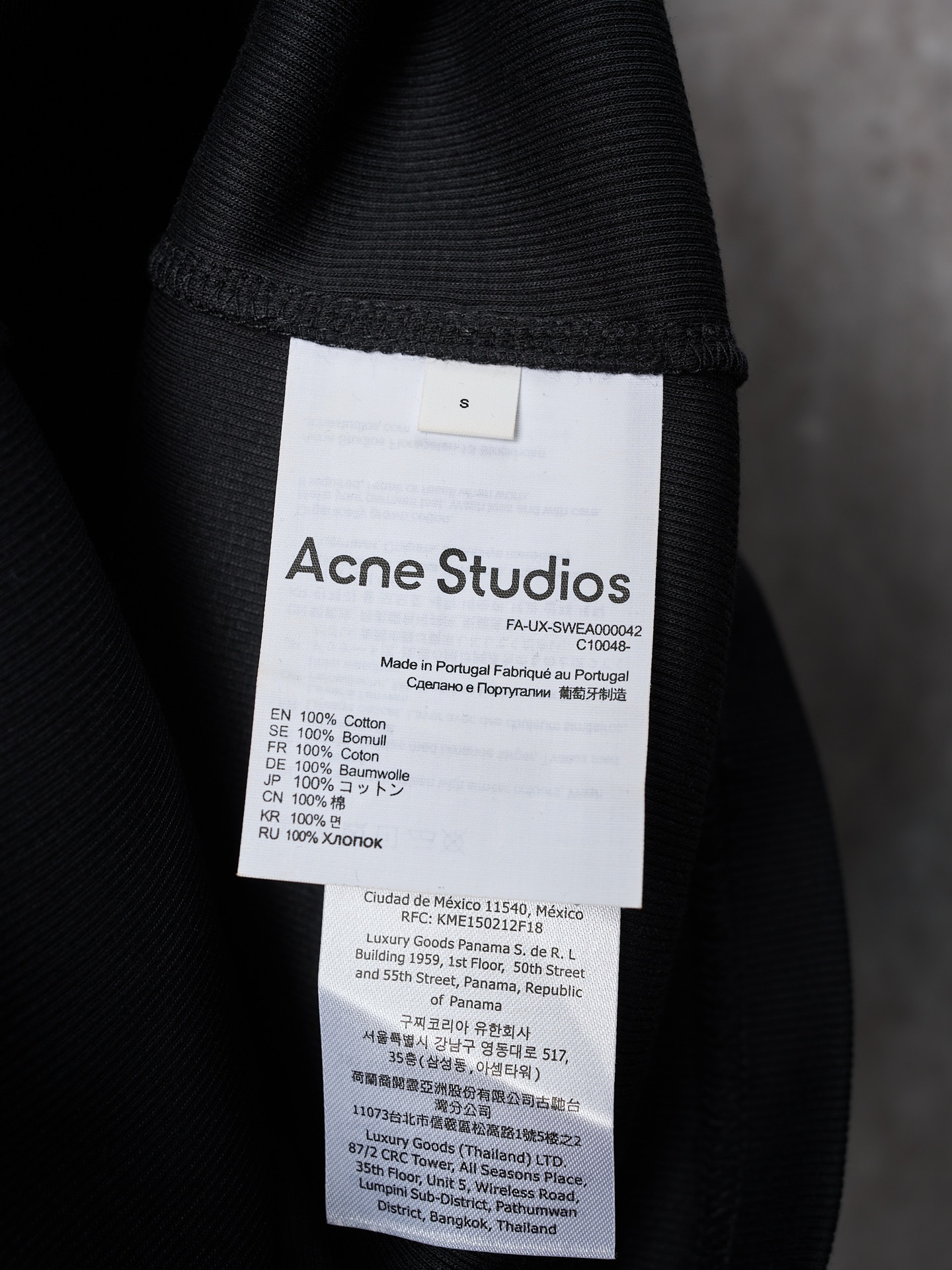 P125

实物挂拍】Acne Atudios 童话风格标语印花假两件长袖T恤衫


【现货】S M L