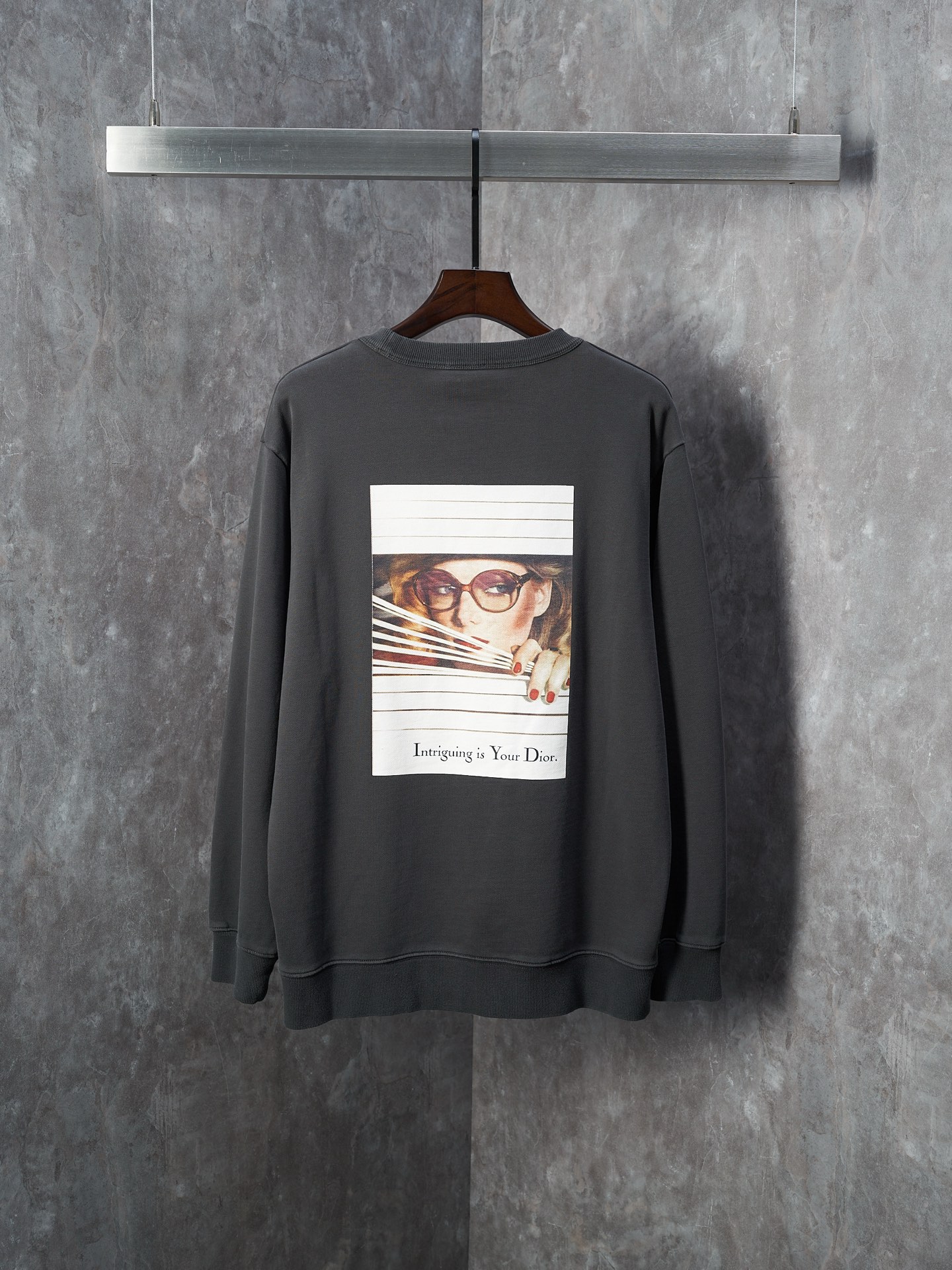 Dior Men's Gray CD Logo Crewneck Sweatshirt, Comfortable and Stylish 3 i1757541454825 9819 0 1