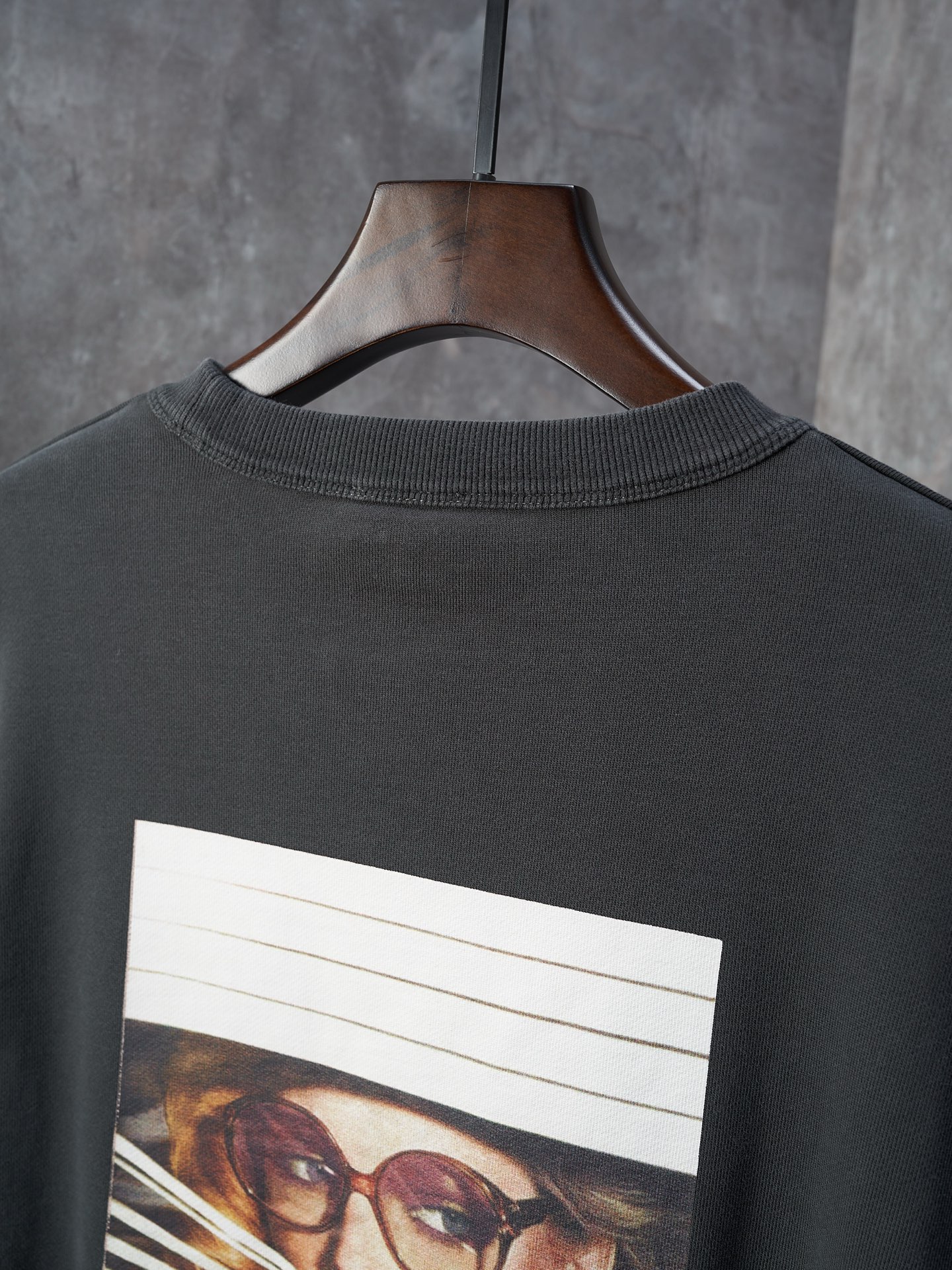Dior Men's Gray CD Logo Crewneck Sweatshirt, Comfortable and Stylish 10 i1757541455882 6098 0 8