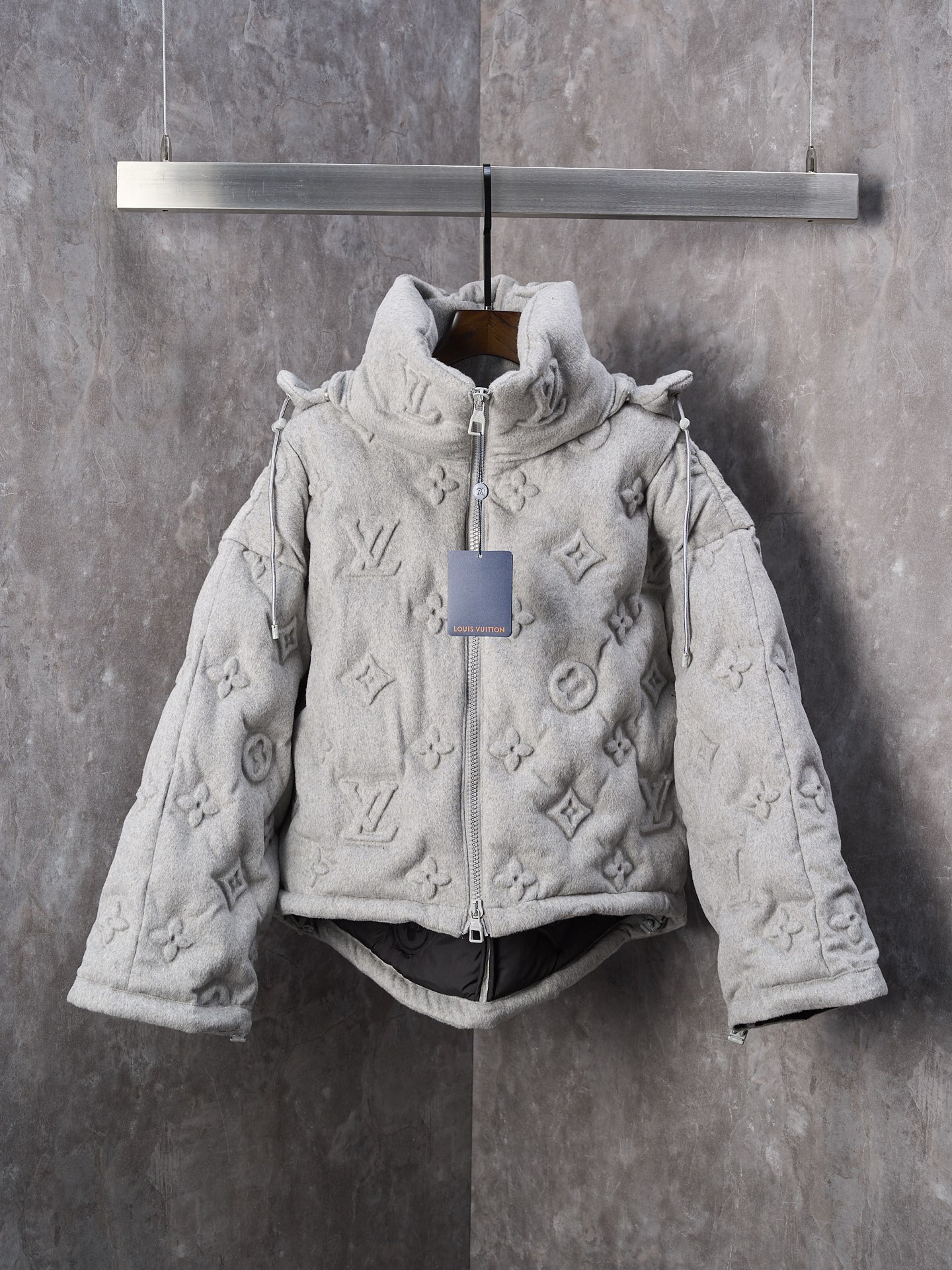 251670 LV/ S/36 M/38 L/40 XL/42 logo Louis Vuitton PiuminoGiacca