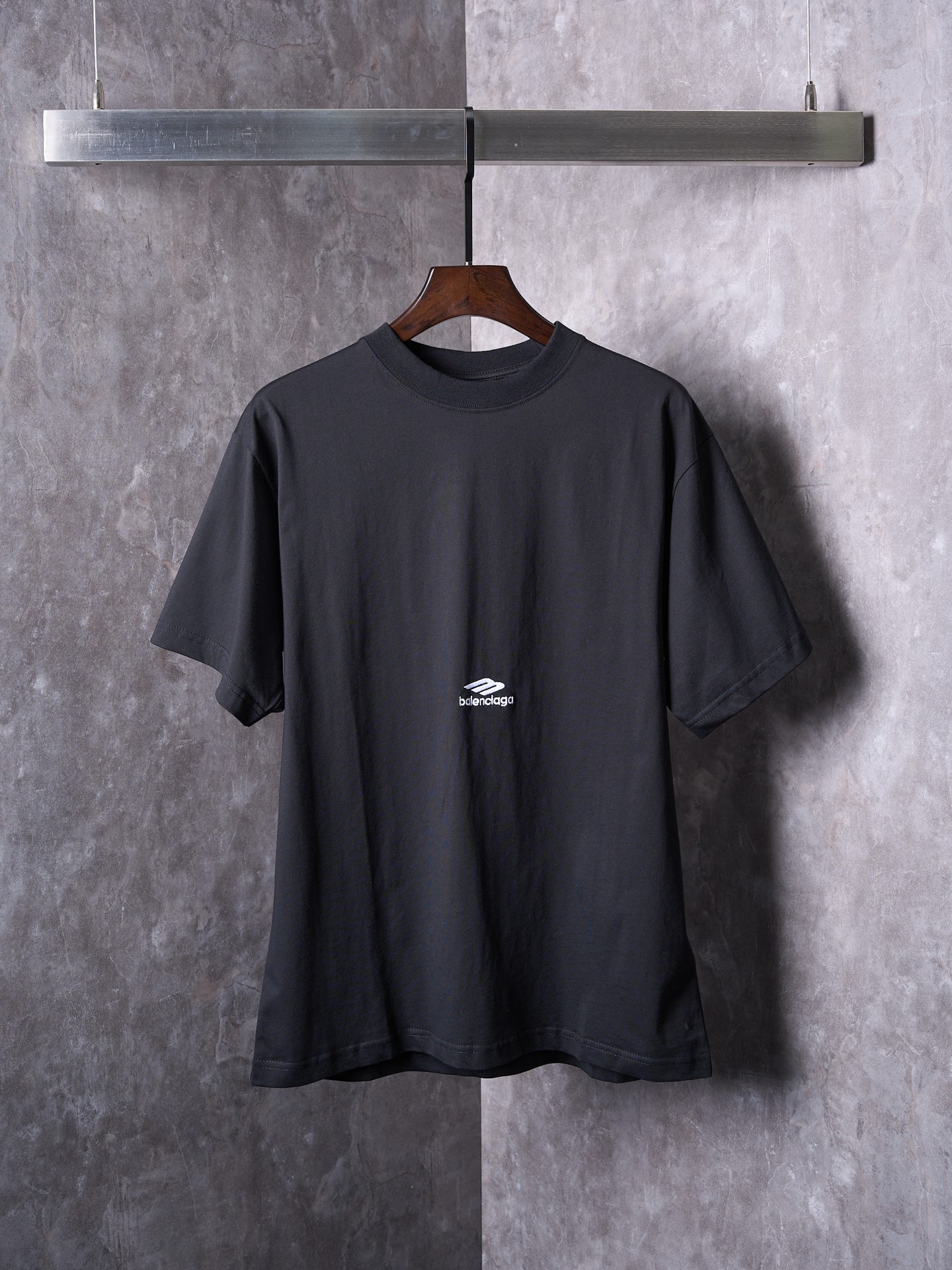 Balenciaga 3M Geborduurd T-shirt met Ronde Hals - Medium Model, Zwart