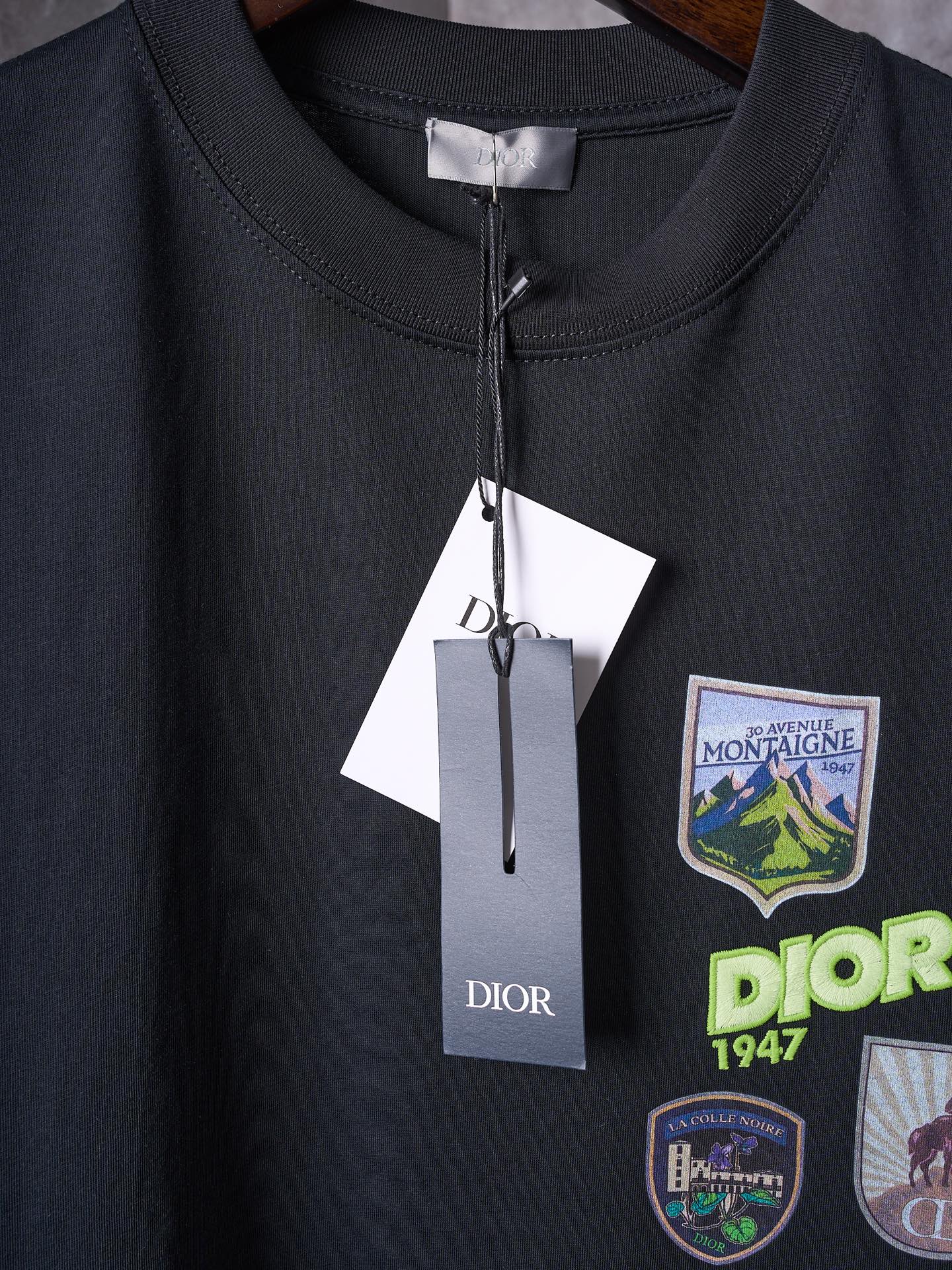 DIOR Mountain Multi-Badge Embroidered Black Cotton T-Shirt Short Sleeve 6 i1760822516469 2859 0 7