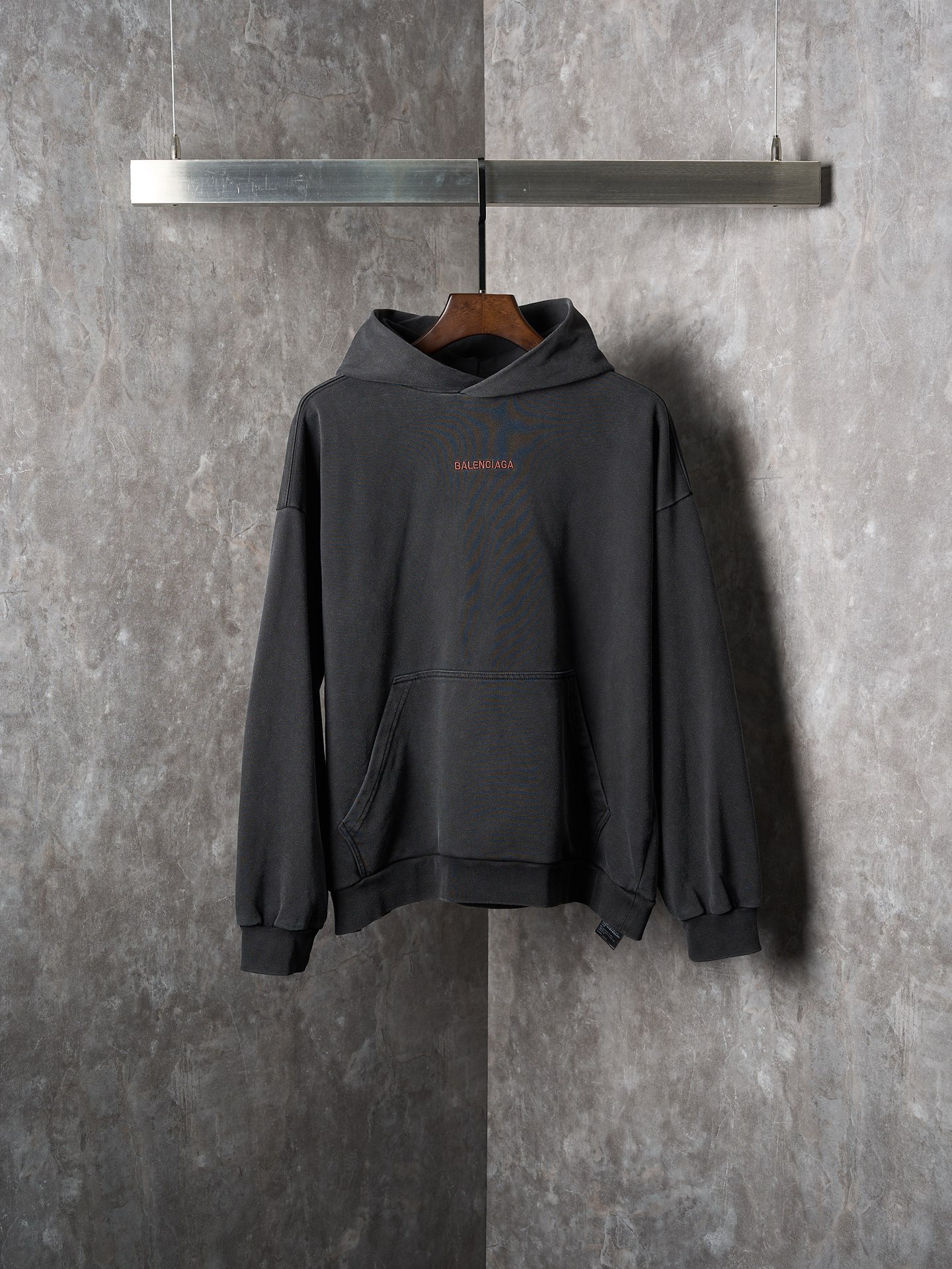P190 Colgado de artículo real】Balenciaga/Paris casa sudadera con capucha, letras rojas bordadas en la parte delantera y…