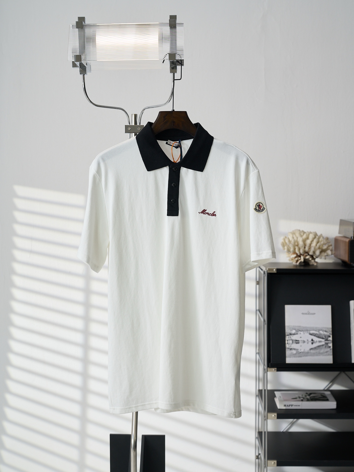 @145【Fotos reales】Moncler/Moncler Polo de manga corta con contraste, bordado y botones de presión 【En stock】S M L XL Te…