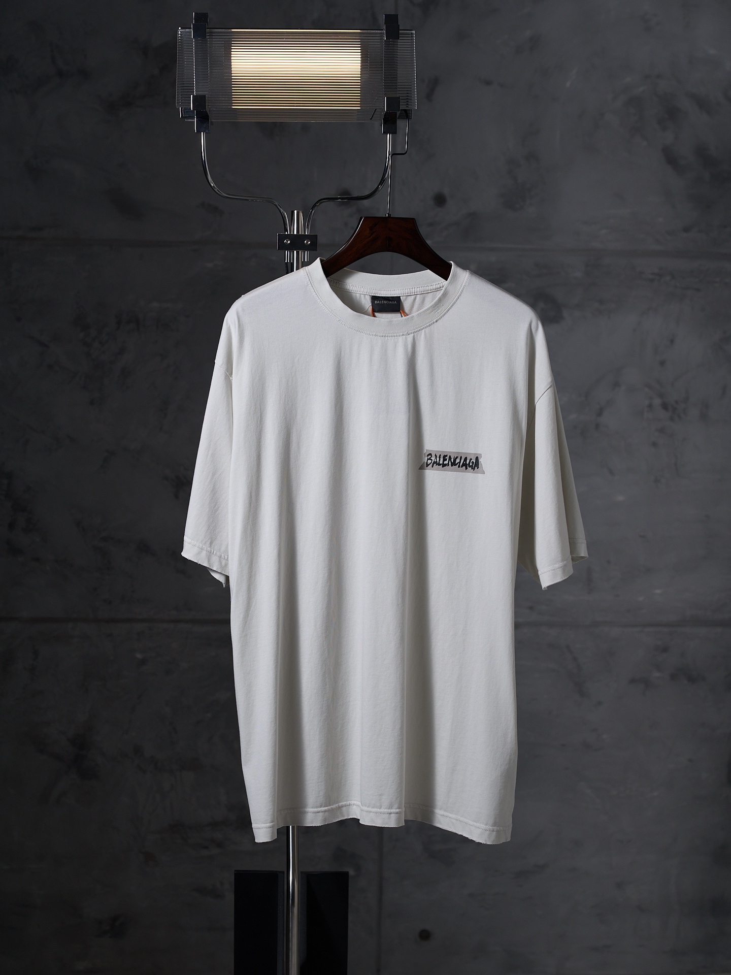 P125 [foto colgada real] Balenciaga/París* camiseta de cuello redondo de manga corta con estampado de letras de cinta a…