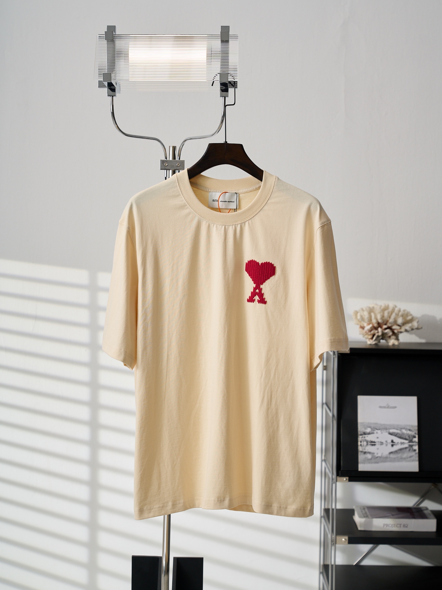 @130【Fotografía real】Ami/Aimi Paris Camiseta de manga corta de cuello redondo con bordado de corazón 【En stock】S M L XL…