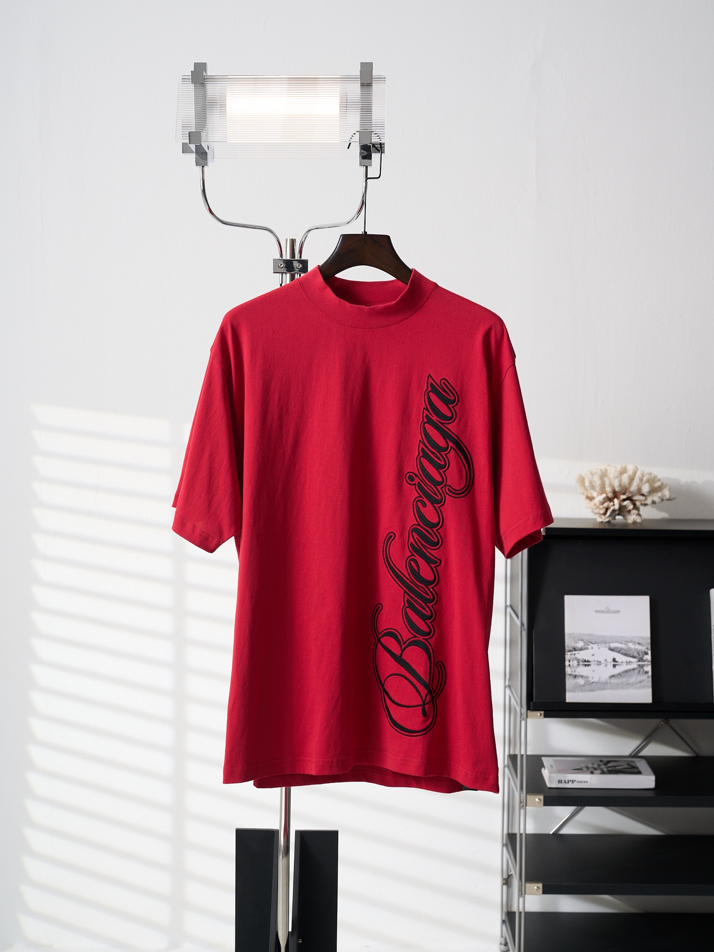 P120 【Fotos reales】Balenciaga/巴黎世家 Camiseta de cuello redondo con bordado cursive (versión 2) 【En stock】XS S M L Tejido…