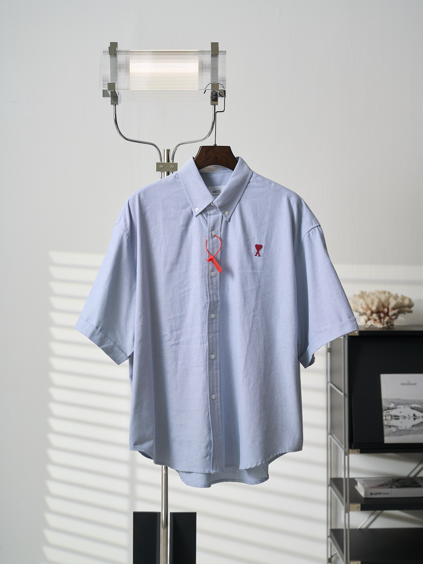 P145 【Foto real】 Camisa de manga corta tipo caja con bordado de corazón de Ami/艾米 Paris 【En stock】S M L XL. Oxford de l…