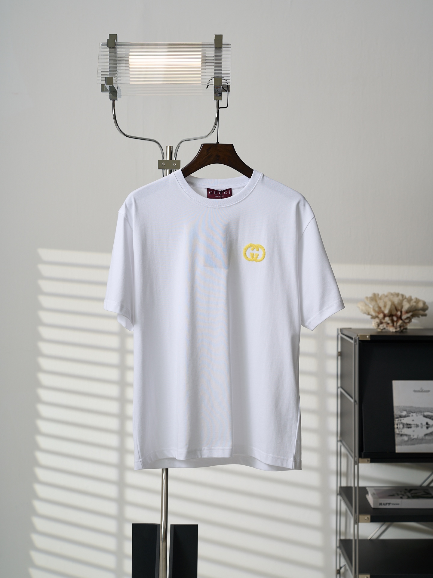 @135 [Fotografía real] GUCCI/Gucci Camiseta de cuello redondo de punto de algodón con doble G de felpa. [En stock] XS S…