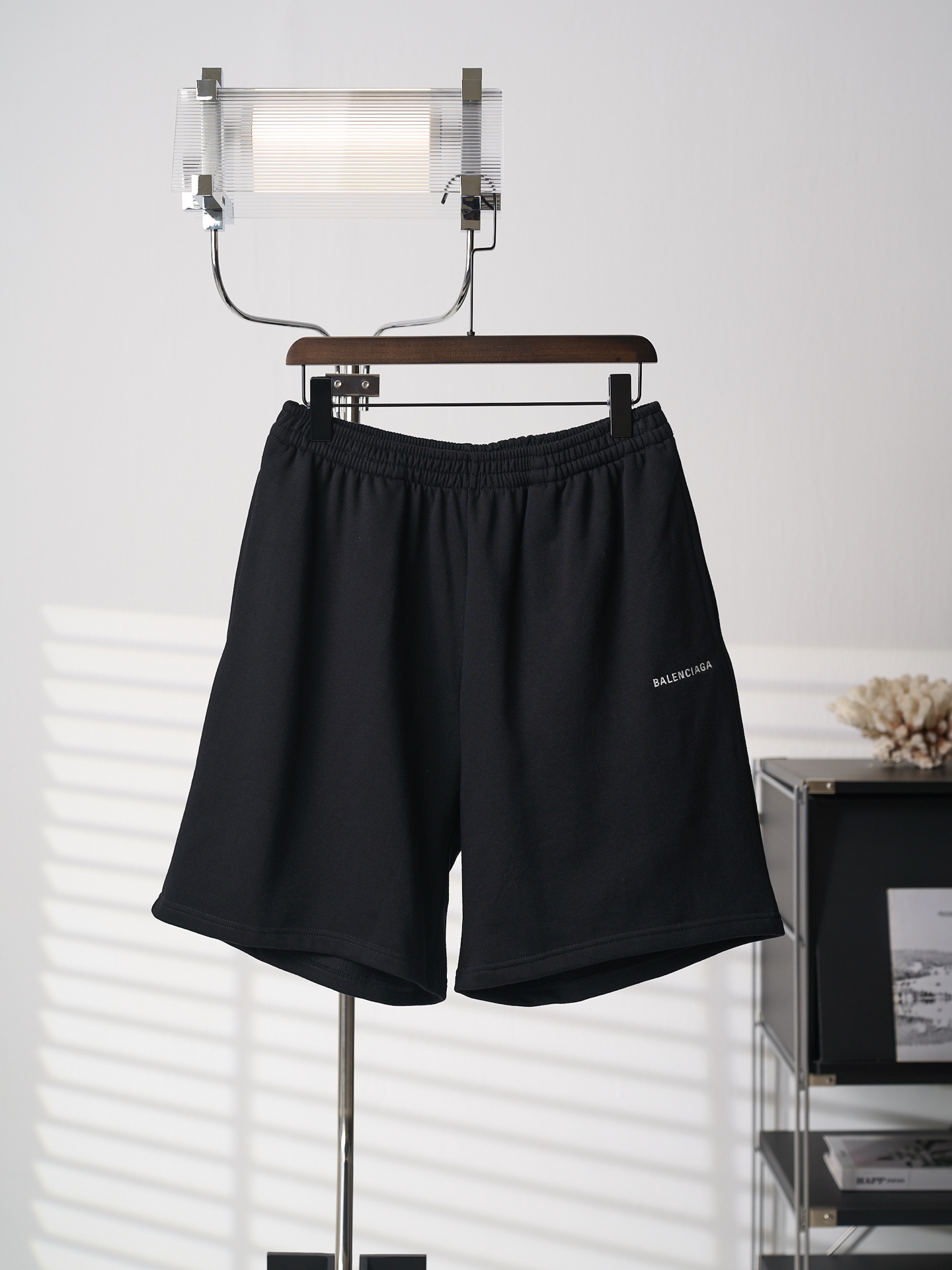 P140 [Fotografiado real] Pantalones cortos Balenciaga/París con bordado pequeño 'back' en la pierna. [En stock] Tallas …