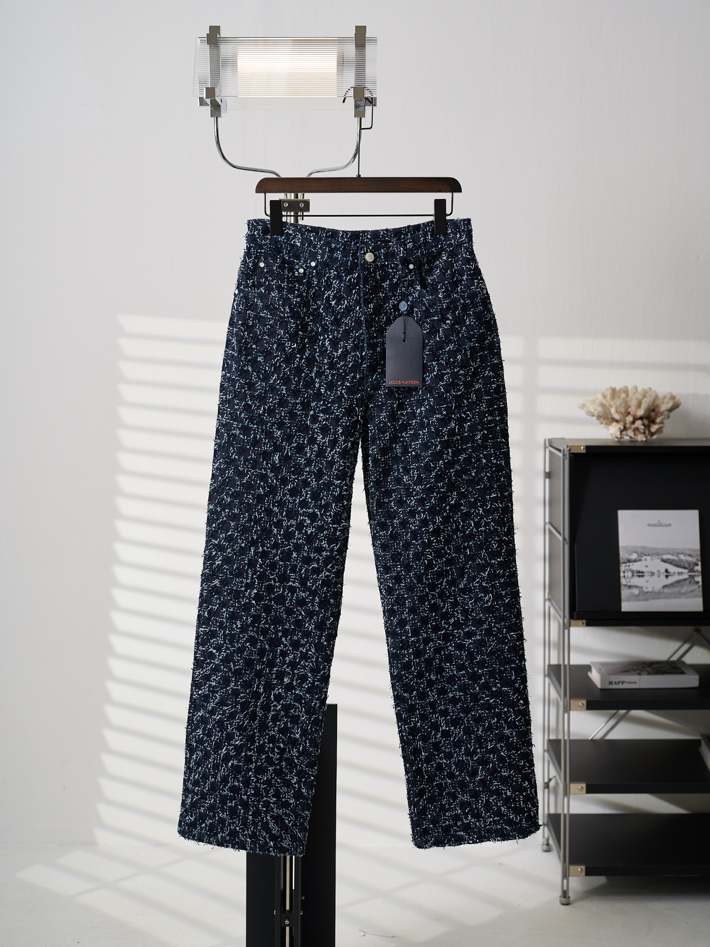 P305 [Artículo real fotografiado] LV/Louis Vuitton Letras Flocado Jacquard Flecos Pantalones vaqueros 【En stock】28 30 3…