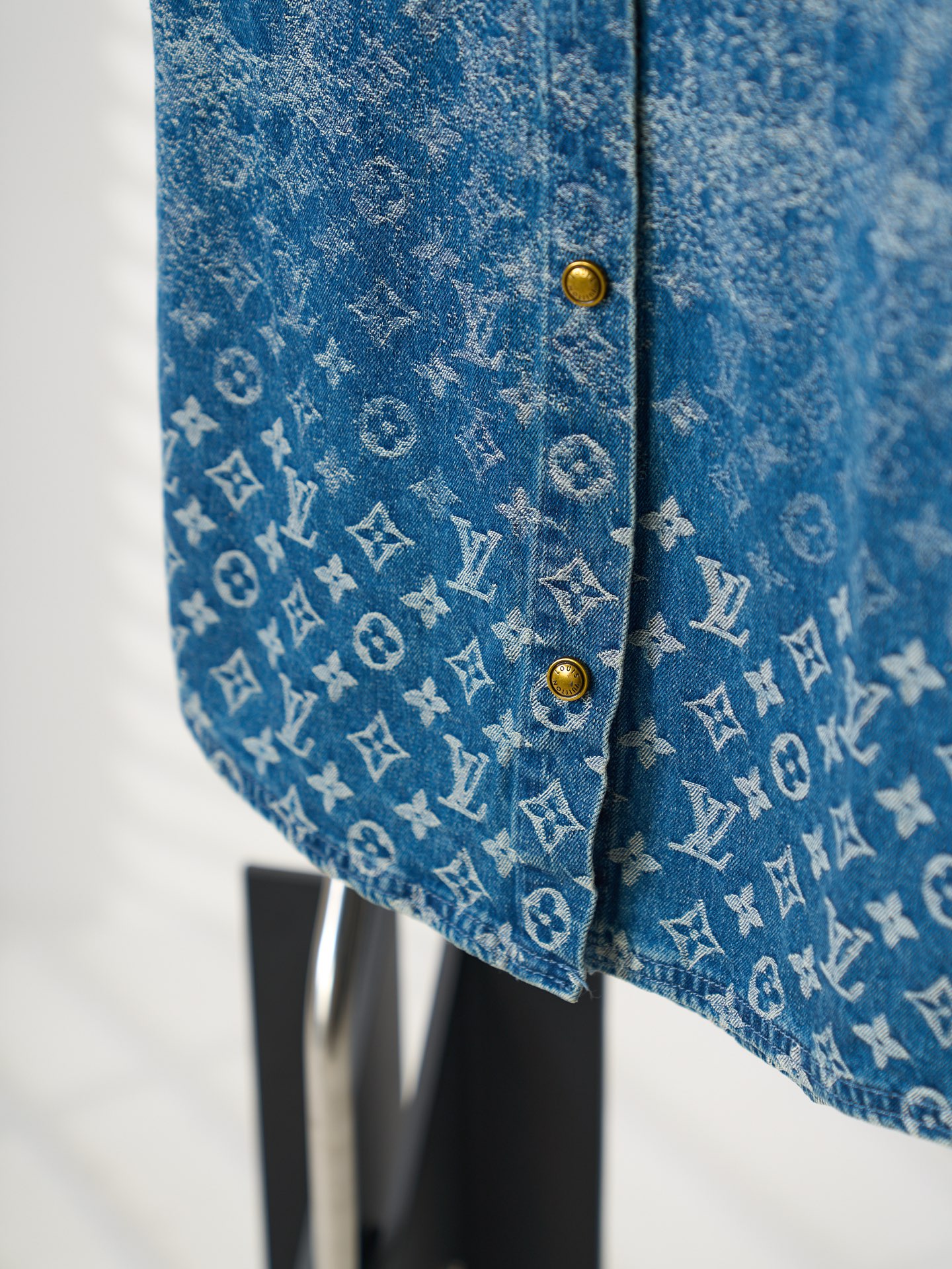 Louis Vuitton 通体格纹提花渐变短袖牛仔衬衫版本2