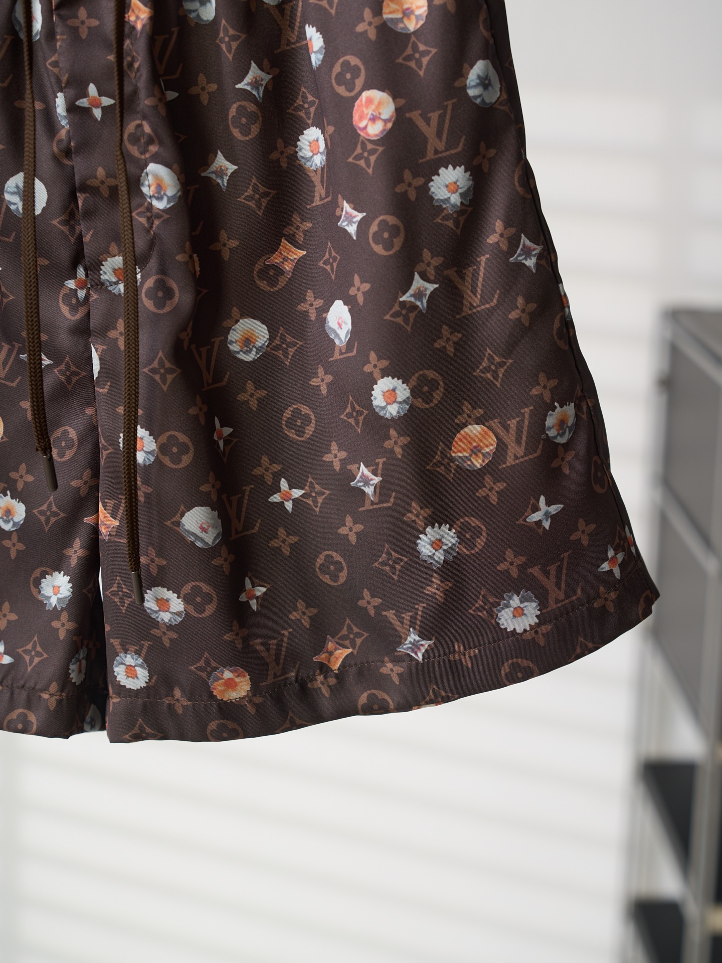 Louis Vuitton 满印花朵老花短裤