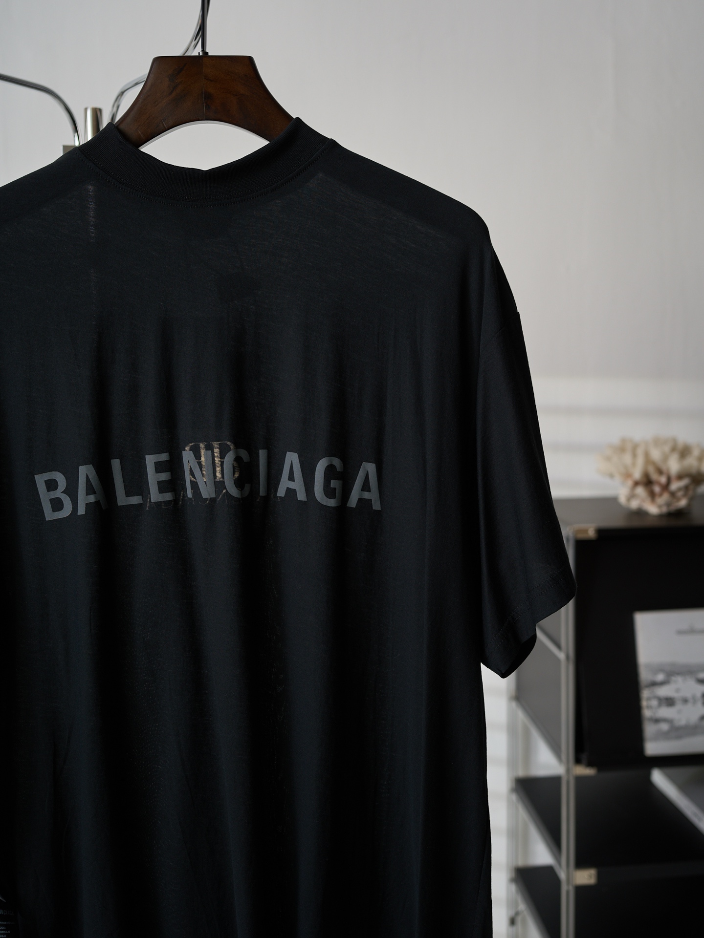 Balenciaga 双面穿字母LOGO印花短袖T恤