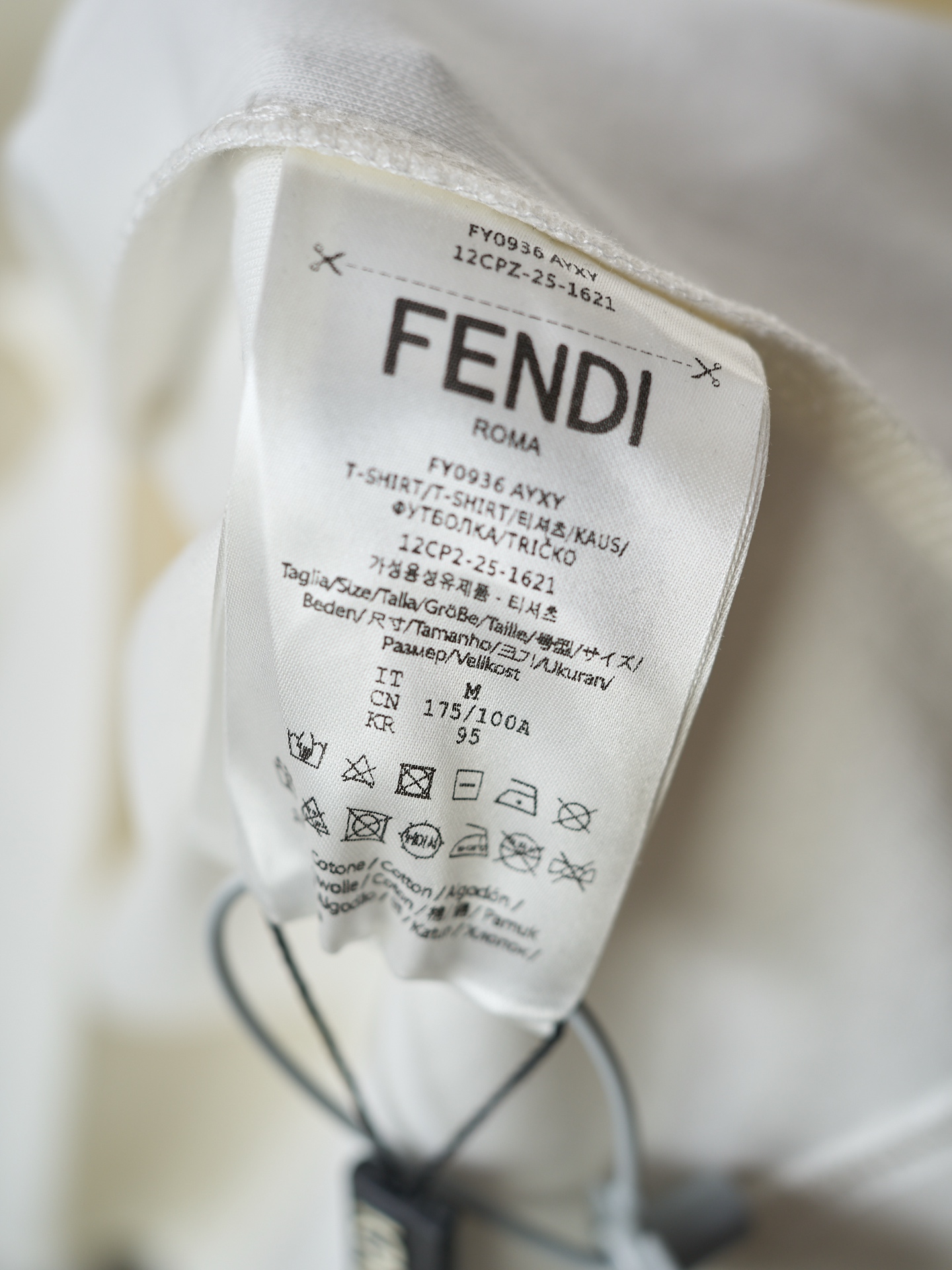Fendi 缎带拉绳贴袋圆领短袖T恤版本2