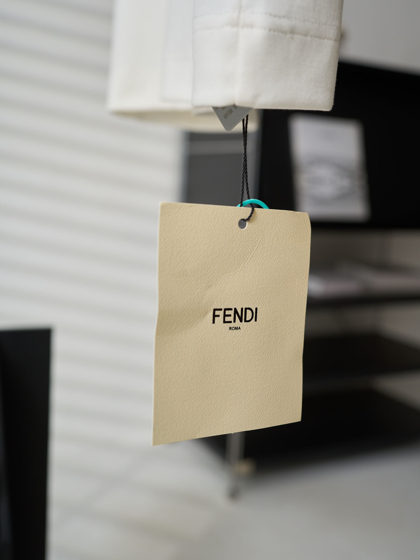 Fendi 缎带拉绳贴袋圆领短袖T恤版本2